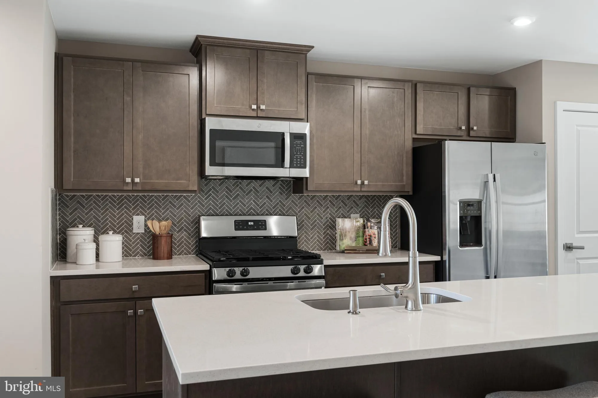 Property Slideshow image 11 of 26 | 23188 yardarm way d, California, MD, 20619