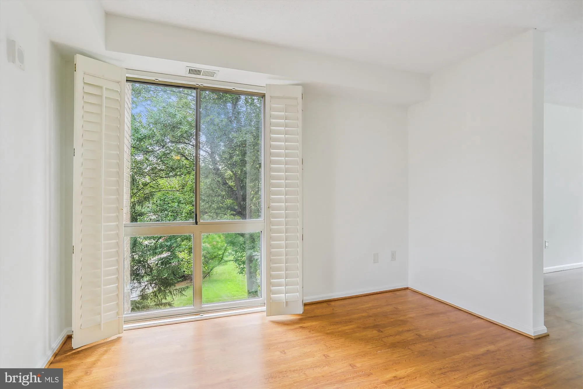 Property Slideshow image 15 of 35 | 3005 s leisure world blvd 421, Silver Spring, MD, 20906