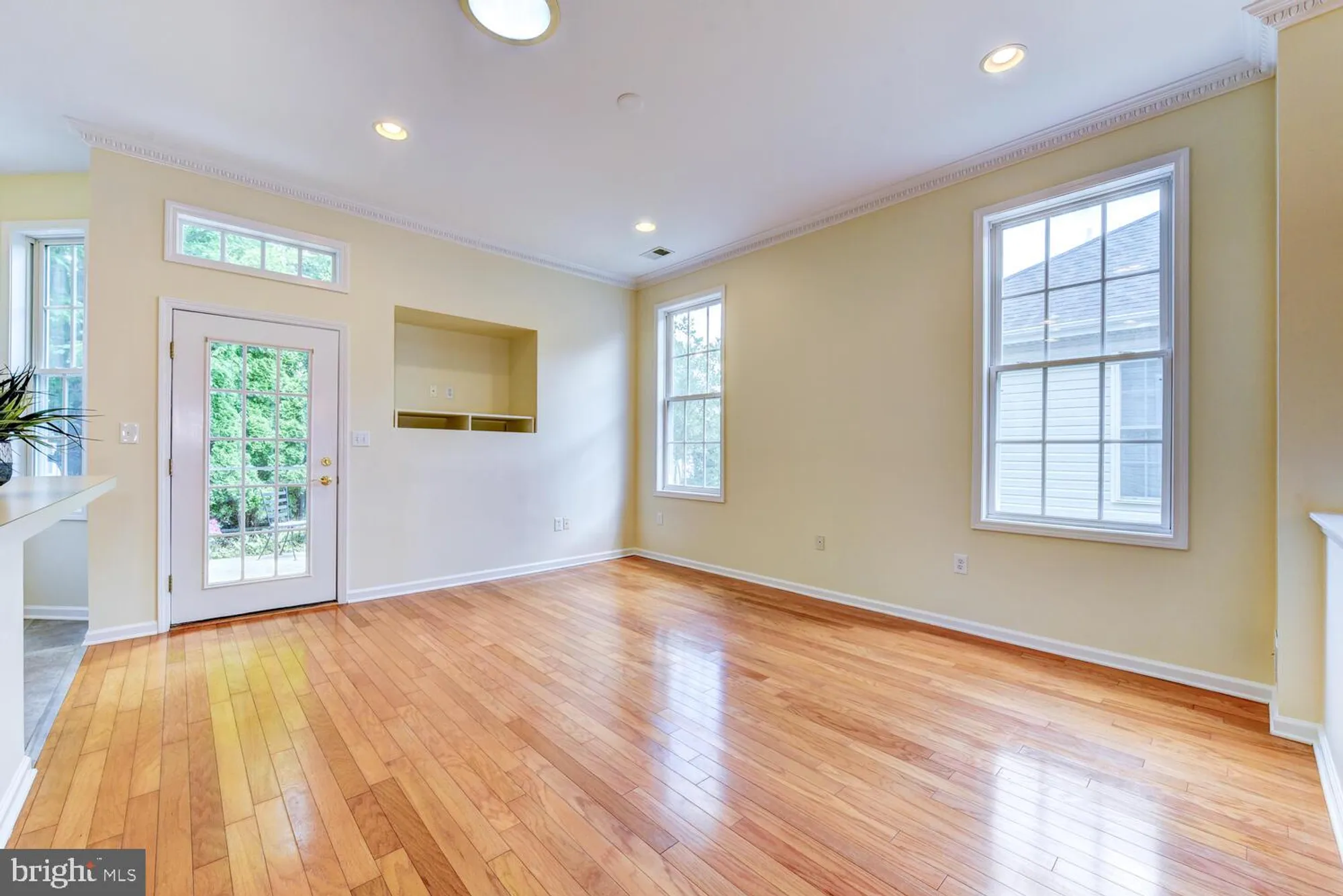 Property Slideshow image 15 of 57 | 5 trowbridge ln, Cranbury, NJ, 08512