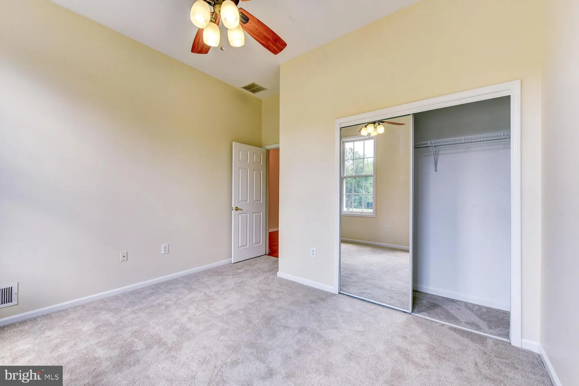 Property Slideshow image 35 of 57 | 5 trowbridge ln, Cranbury, NJ, 08512