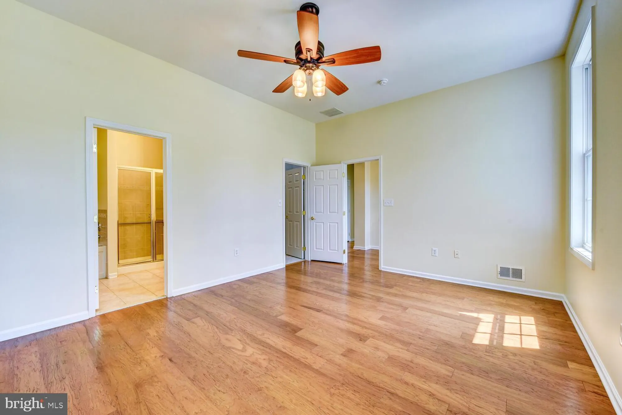 Property Slideshow image 30 of 57 | 5 trowbridge ln, Cranbury, NJ, 08512