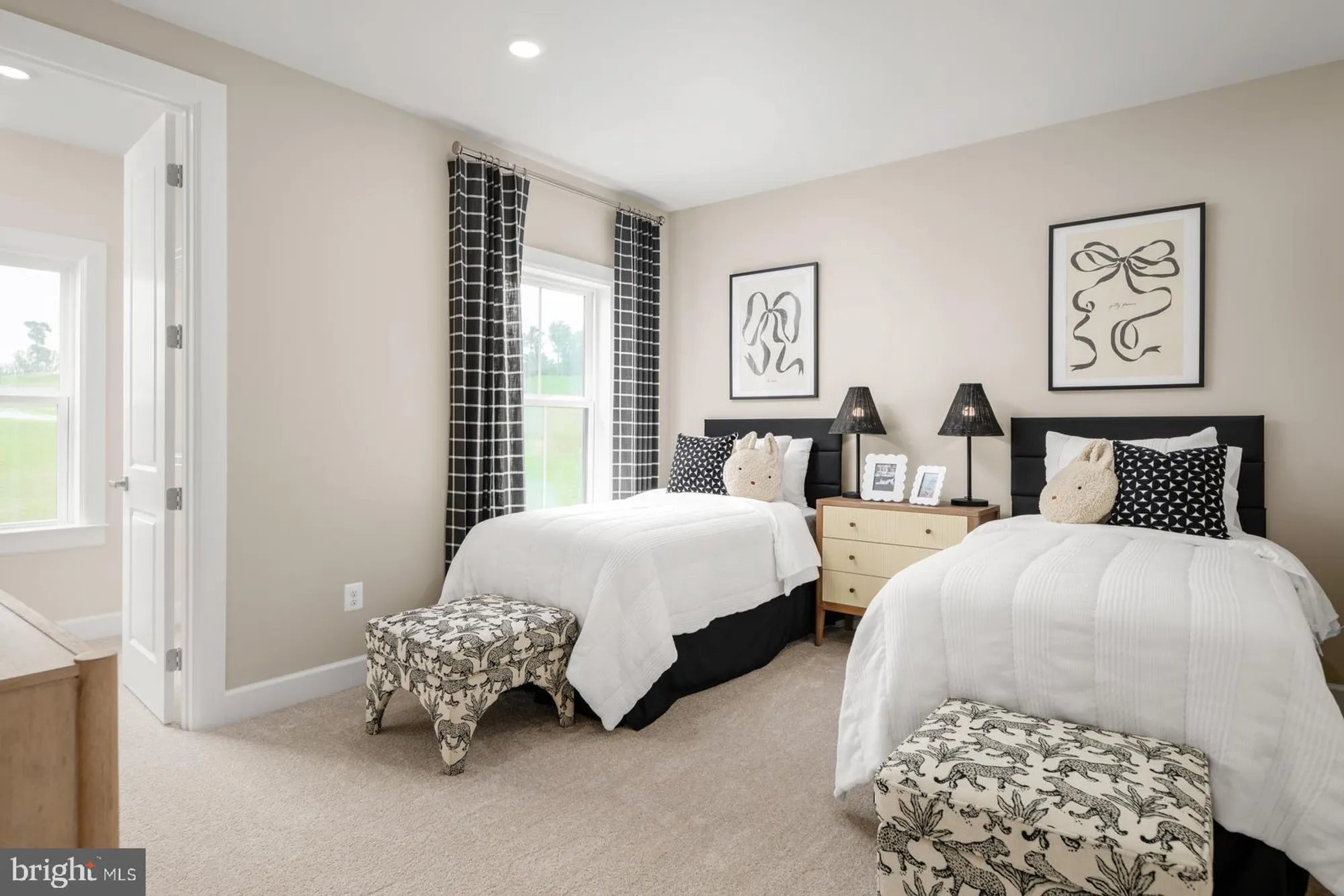 Property Slideshow image 17 of 27 | 3187 leopold ct, Huntingdon Valley, PA, 19006