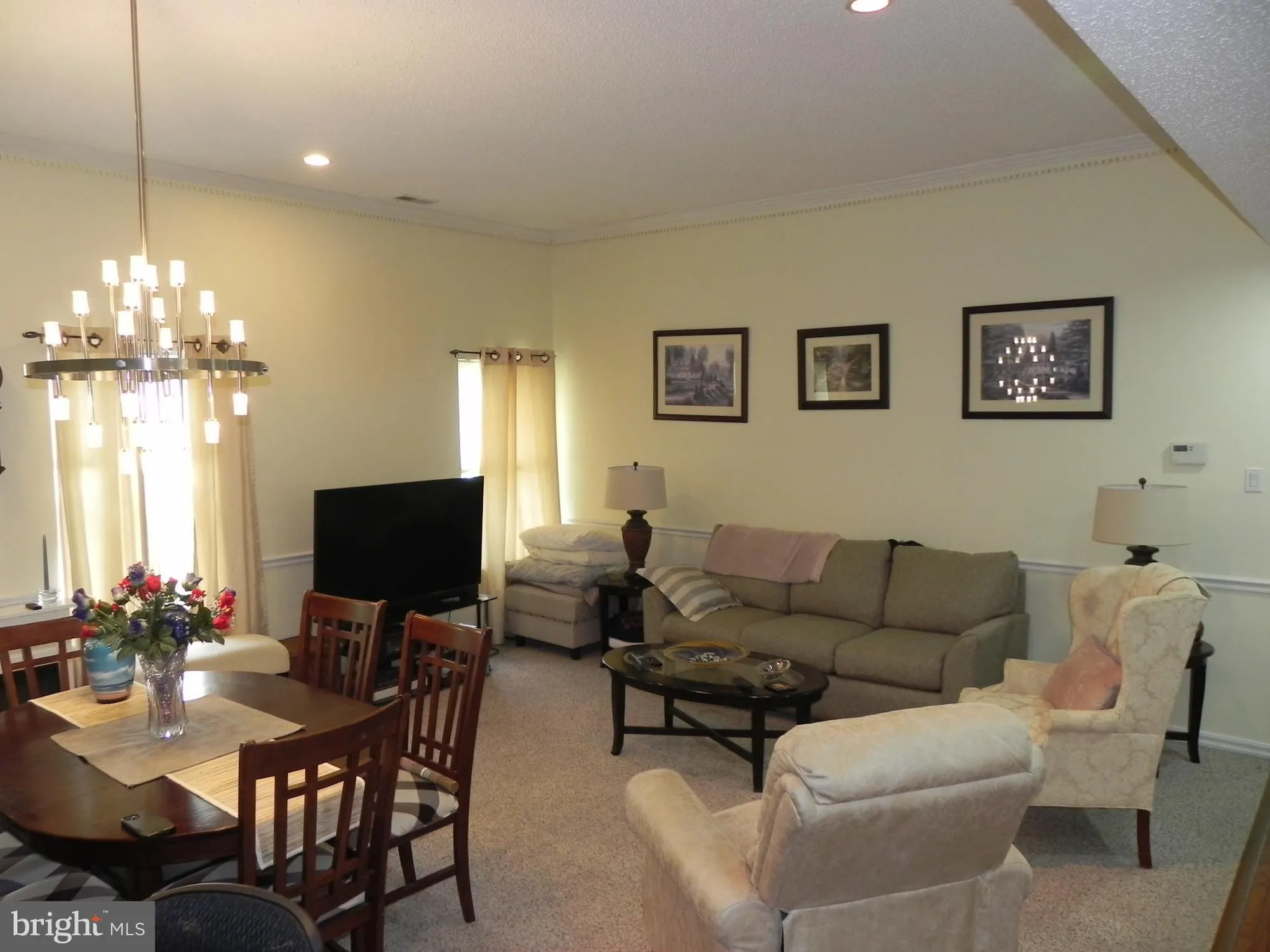 Property Slideshow image 9 of 33 | 649 panama ct, Williamstown, NJ, 08094