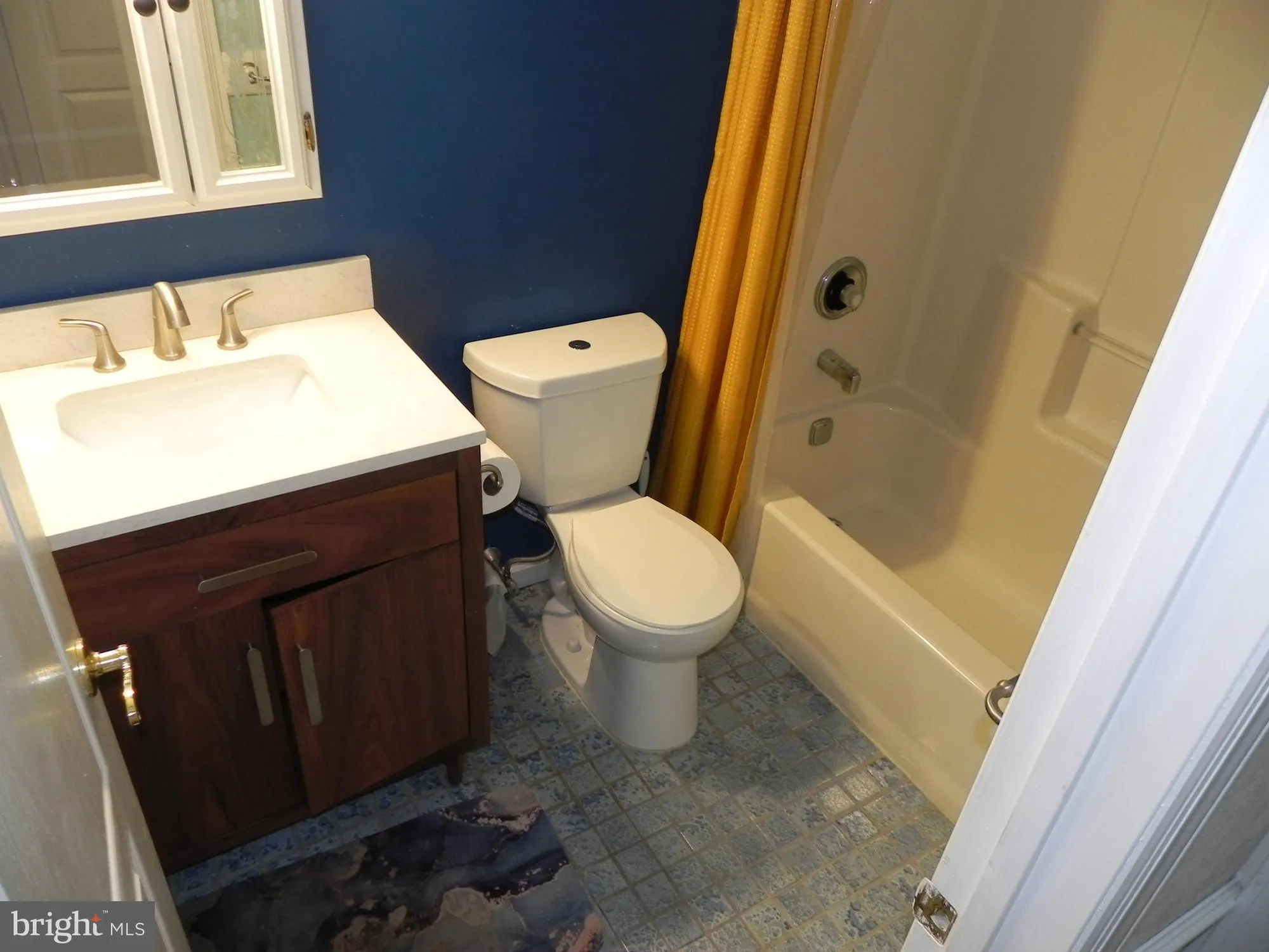 Property Slideshow image 17 of 33 | 649 panama ct, Williamstown, NJ, 08094