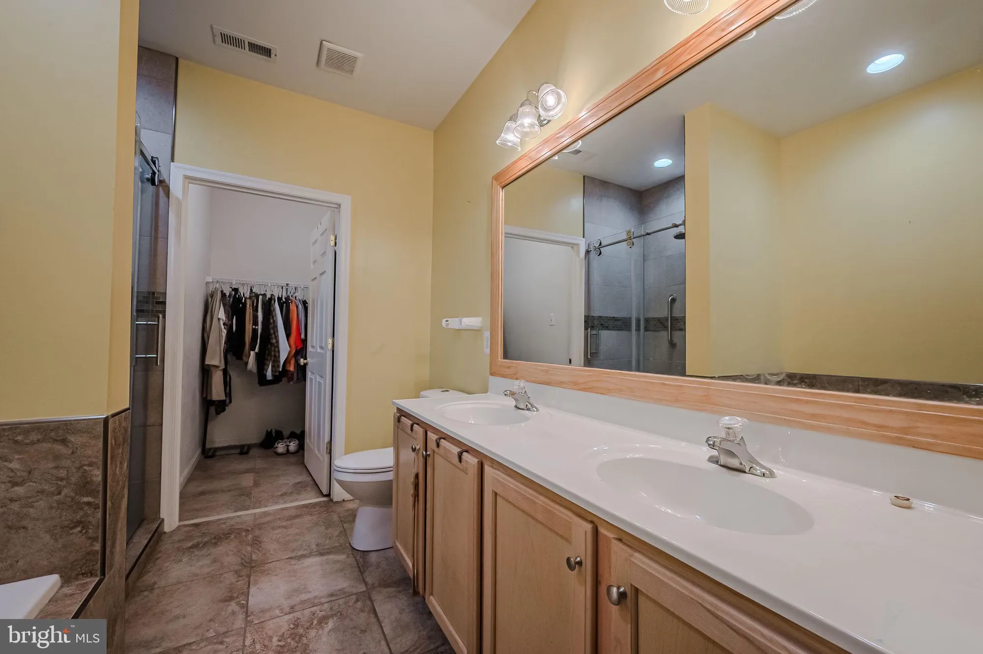 Property Slideshow image 16 of 33 | 433 pierce run, Newark, DE, 19702