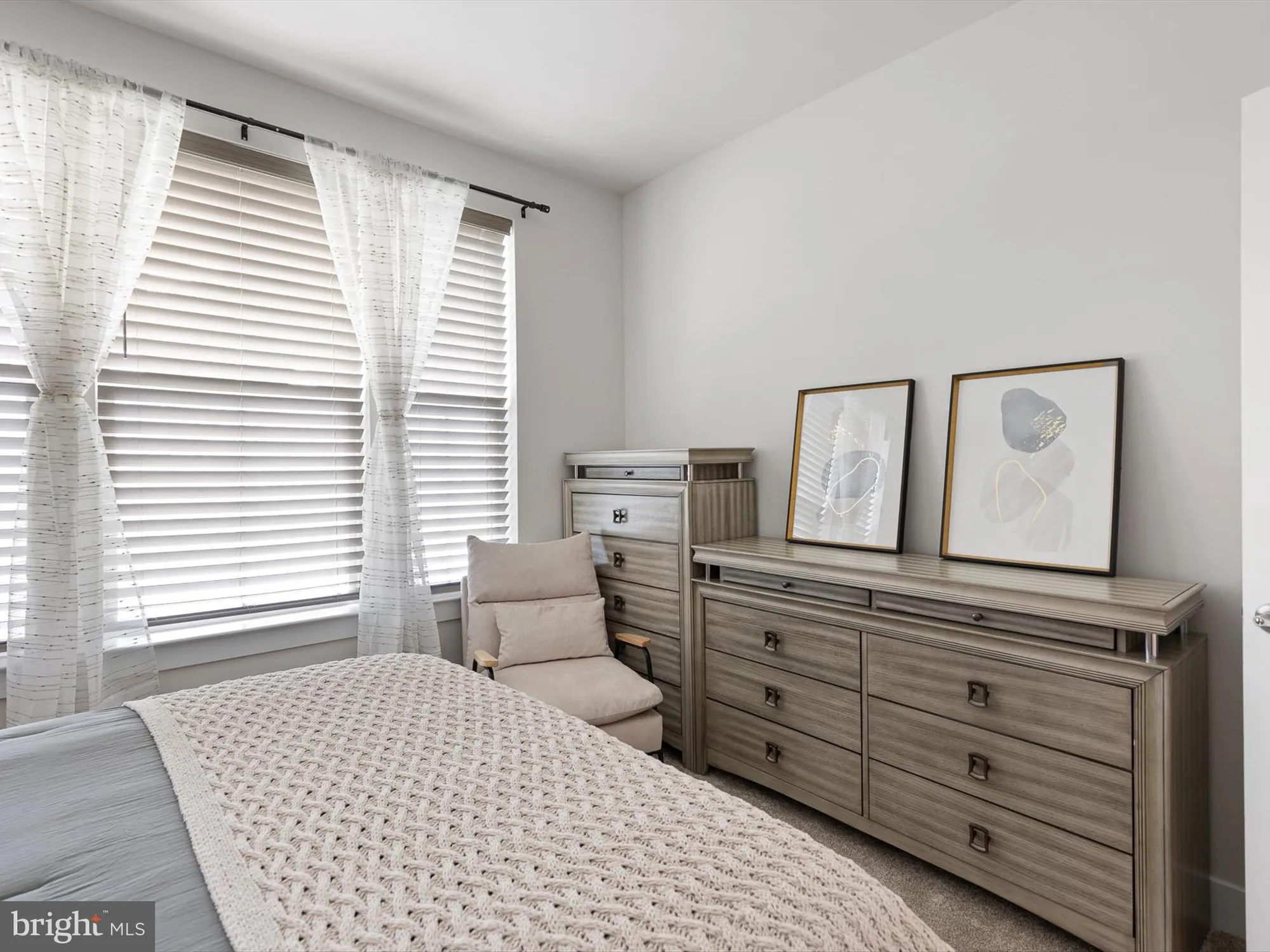 Property Slideshow image 24 of 28 | 632 mayfield falls dr, Newark, DE, 19702