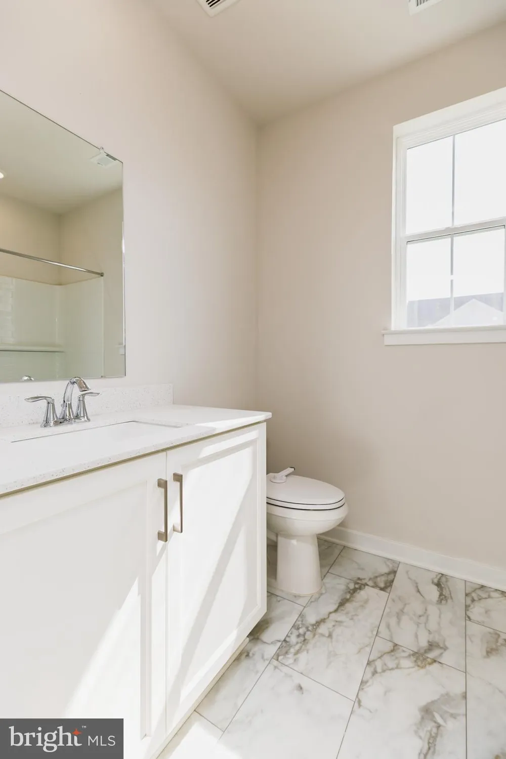 Property Slideshow image 18 of 36 | 679 mayfield falls dr, Newark, DE, 19702