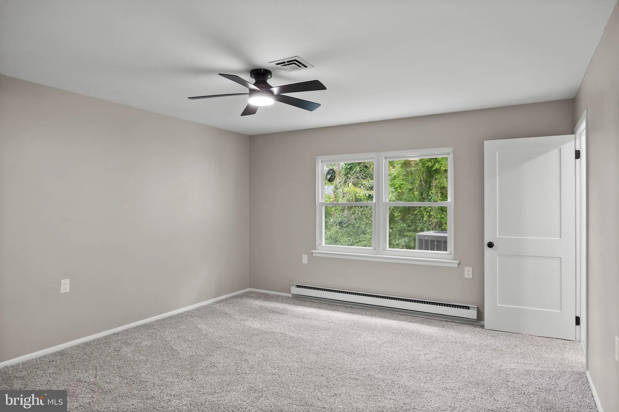 Property Slideshow image 10 of 16 | 7 sherwood pl, Southampton, NJ, 08088