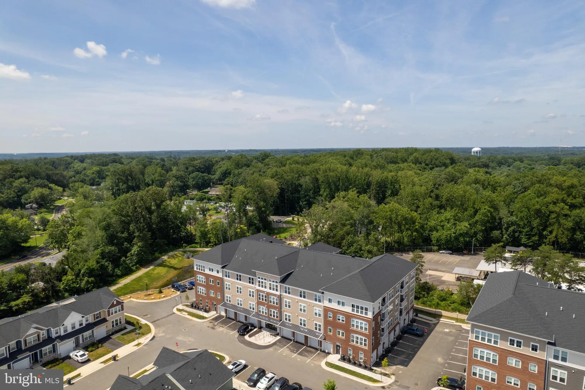 Property Slideshow image 36 of 41 | 13970 englefield dr unit 303, Woodbridge, VA, 22193