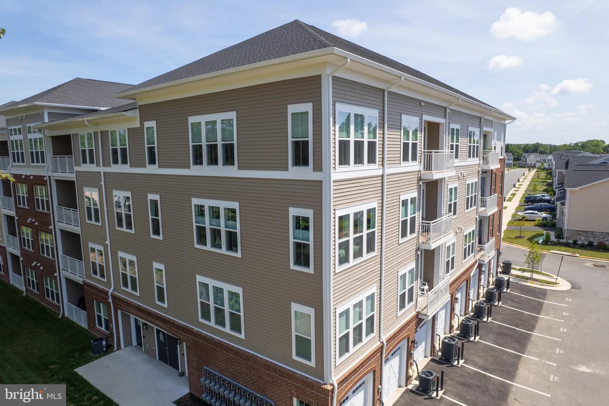 Property Slideshow image 37 of 41 | 13970 englefield dr unit 303, Woodbridge, VA, 22193