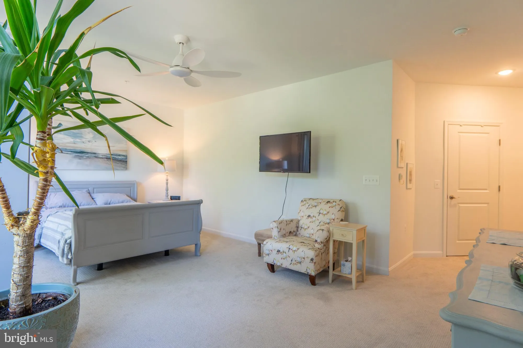 Property Slideshow image 20 of 41 | 13970 englefield dr unit 303, Woodbridge, VA, 22193