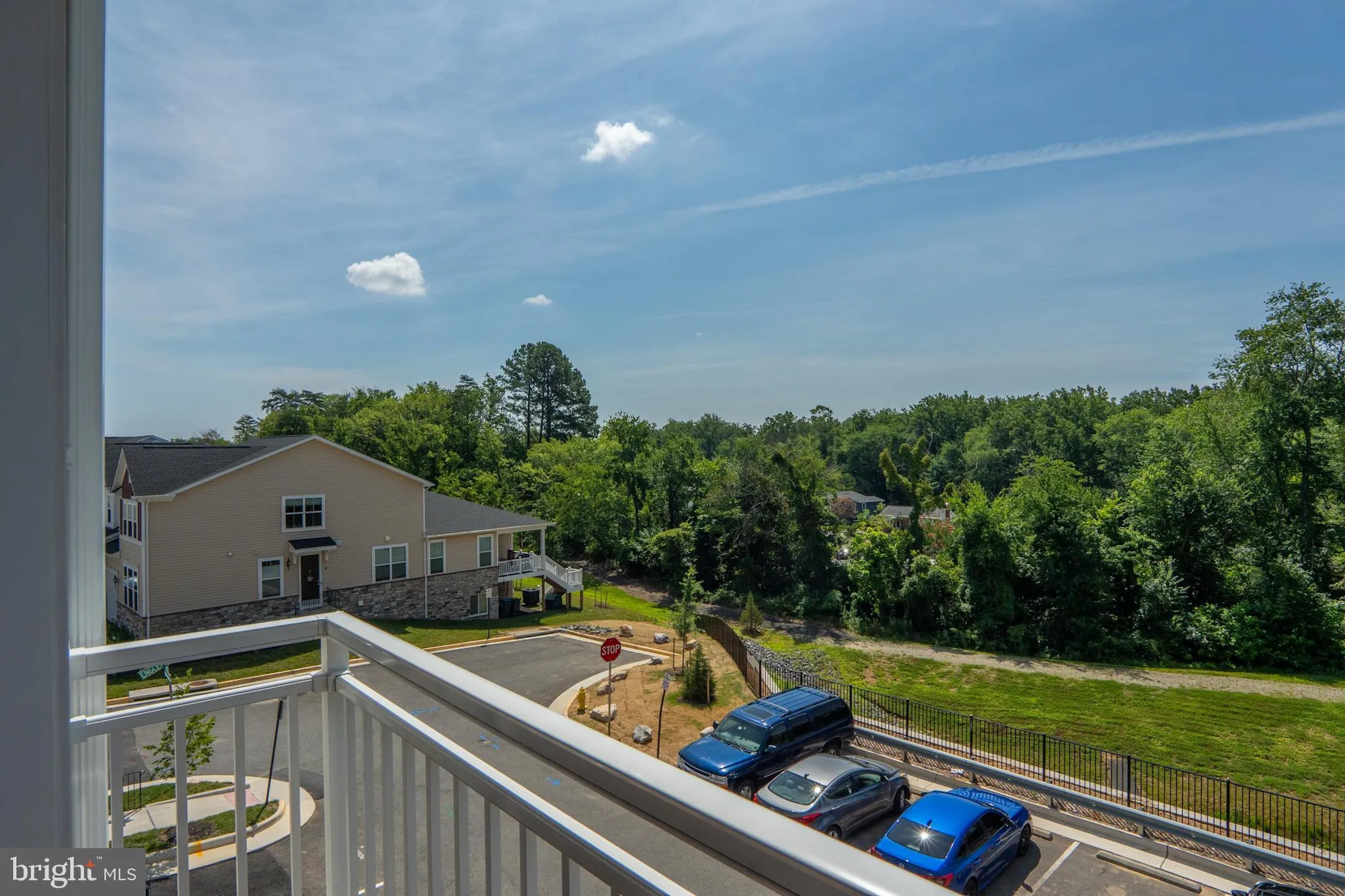 Property Slideshow image 16 of 41 | 13970 englefield dr unit 303, Woodbridge, VA, 22193