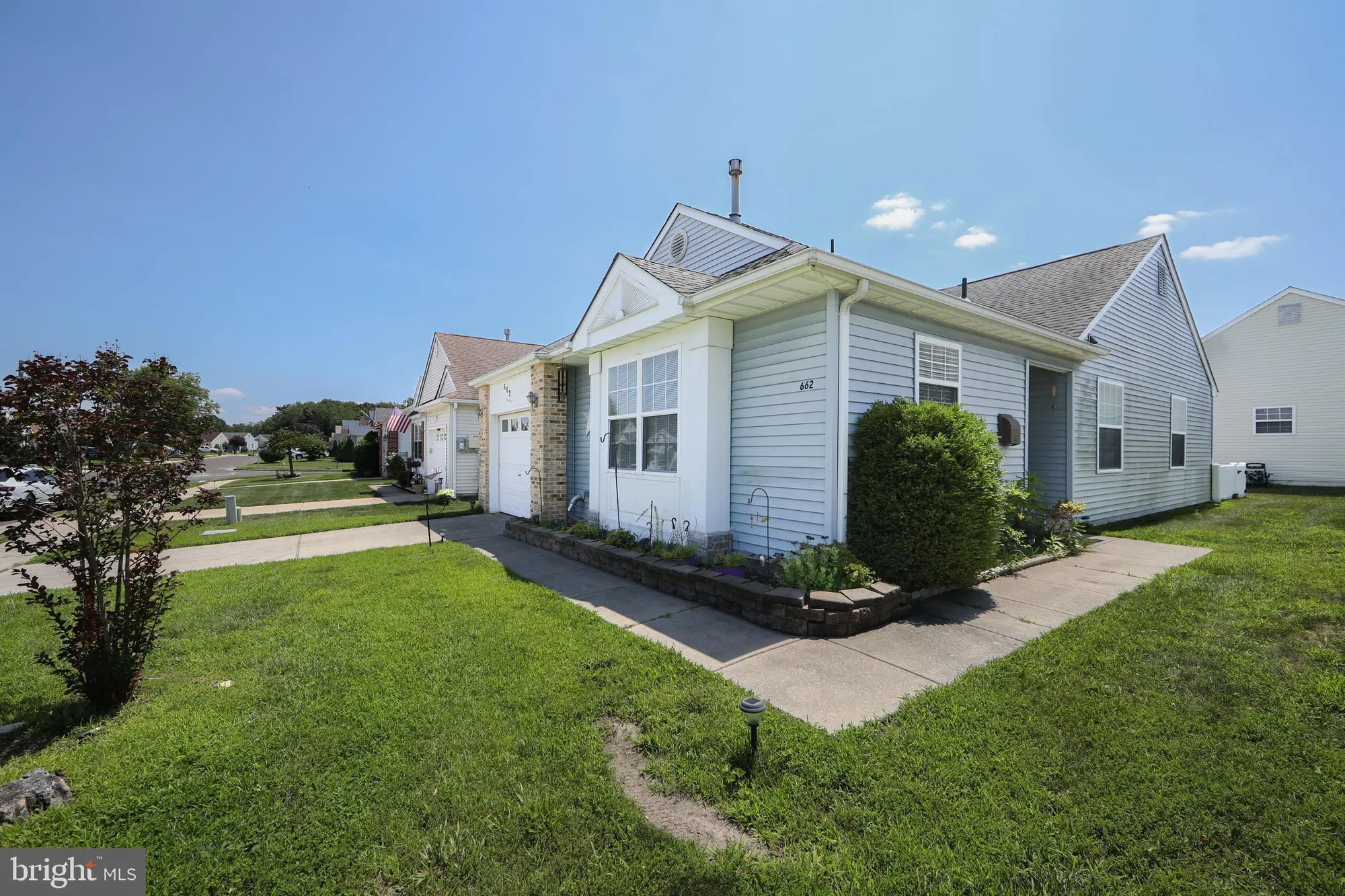 Property Slideshow image 6 of 31 | 662 barbados dr, Williamstown, NJ, 08094