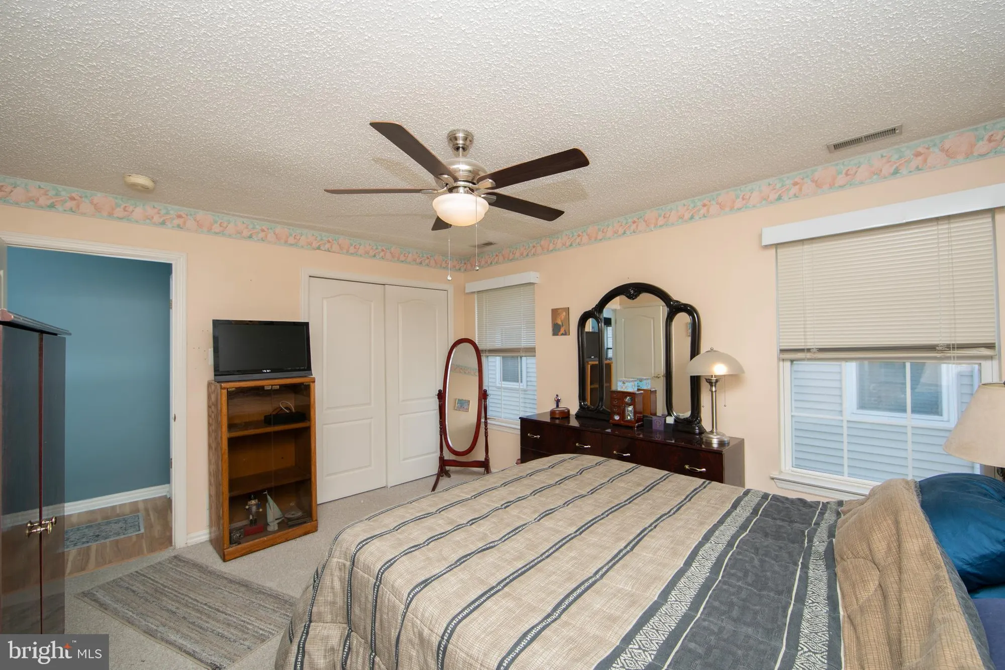 Property Slideshow image 28 of 31 | 662 barbados dr, Williamstown, NJ, 08094