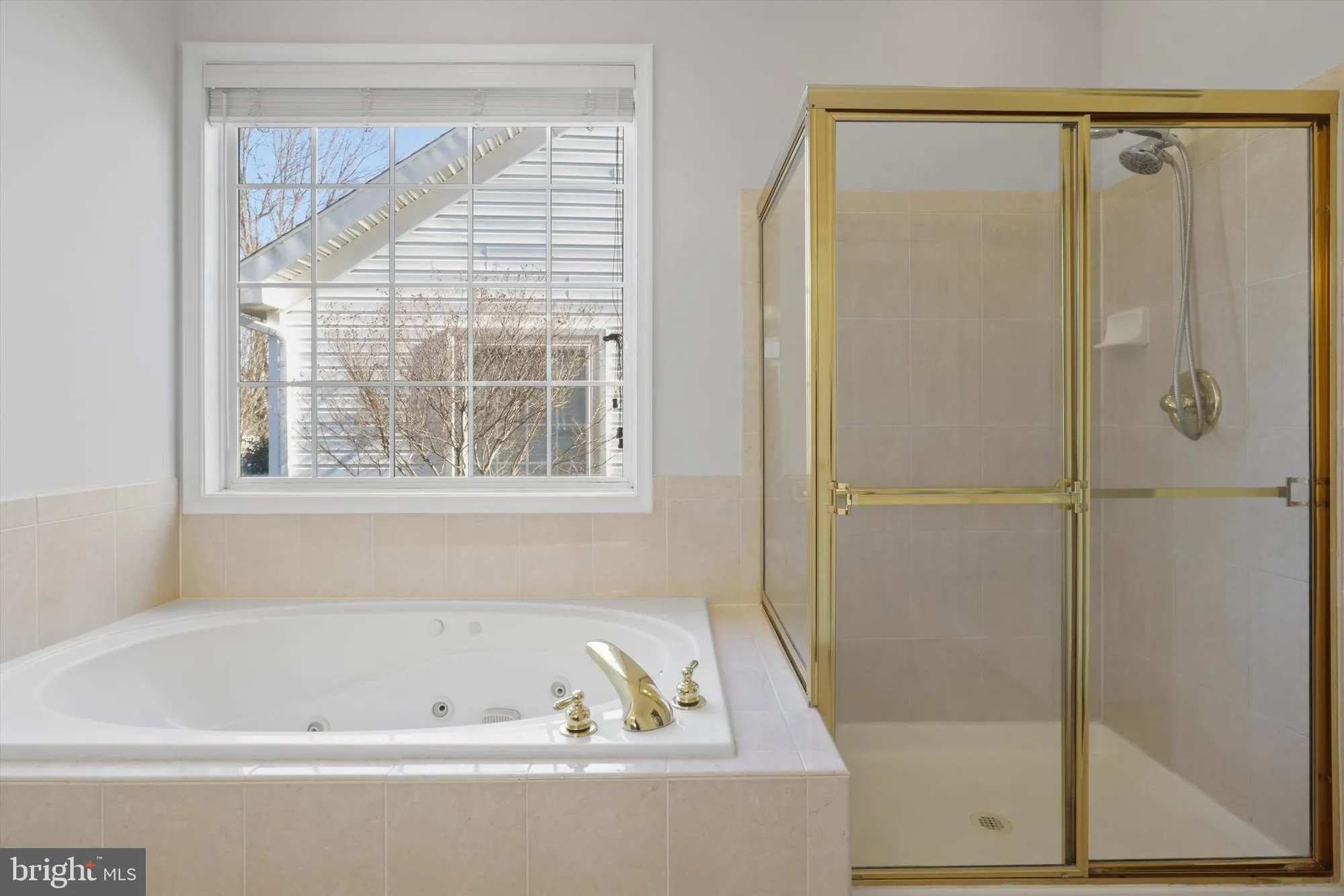 Property Slideshow image 19 of 33 | 6769 arthur hills dr, Gainesville, VA, 20155