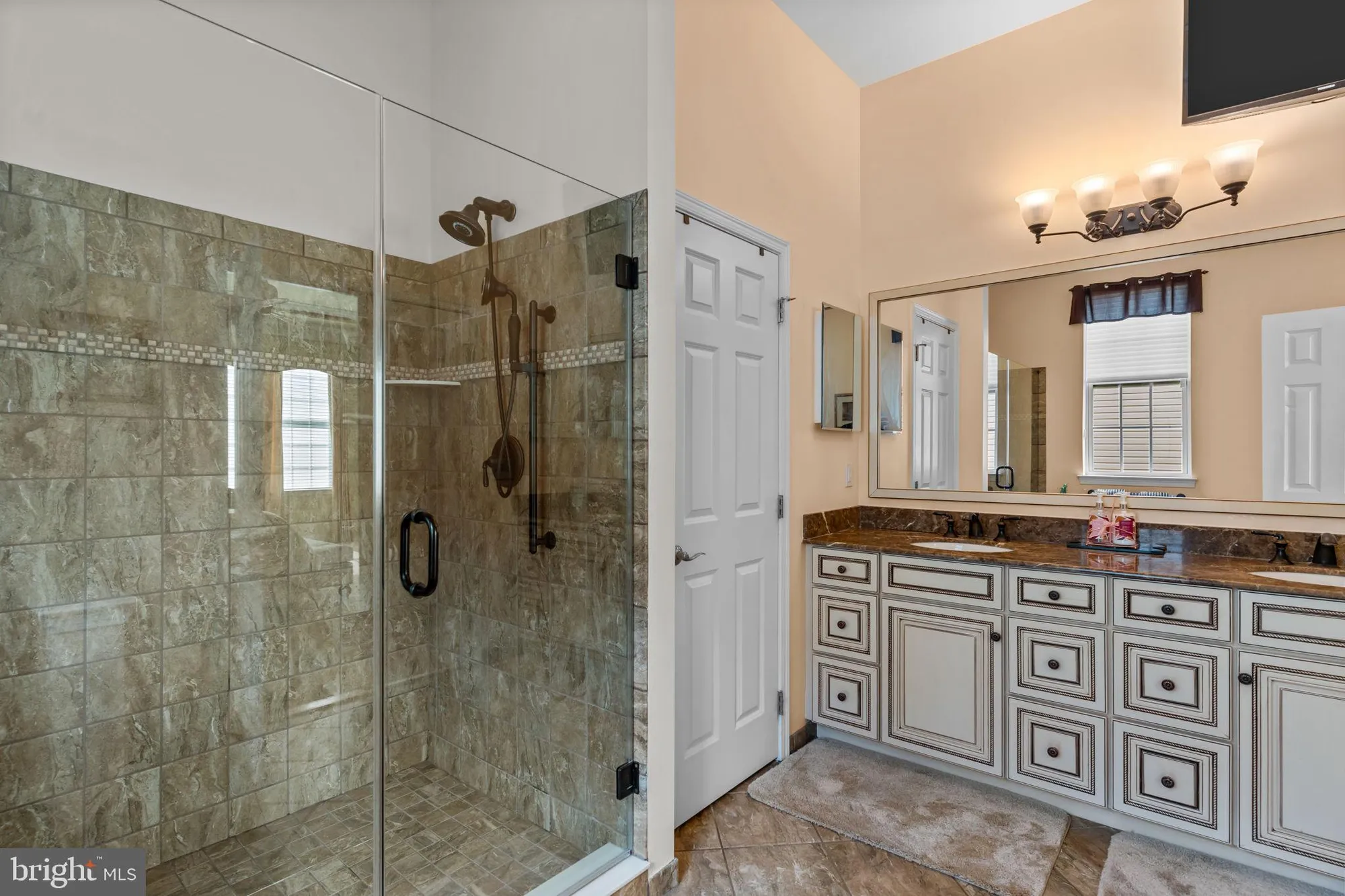 Property Slideshow image 26 of 54 | 195 roosevelt dr, Yardley, PA, 19067