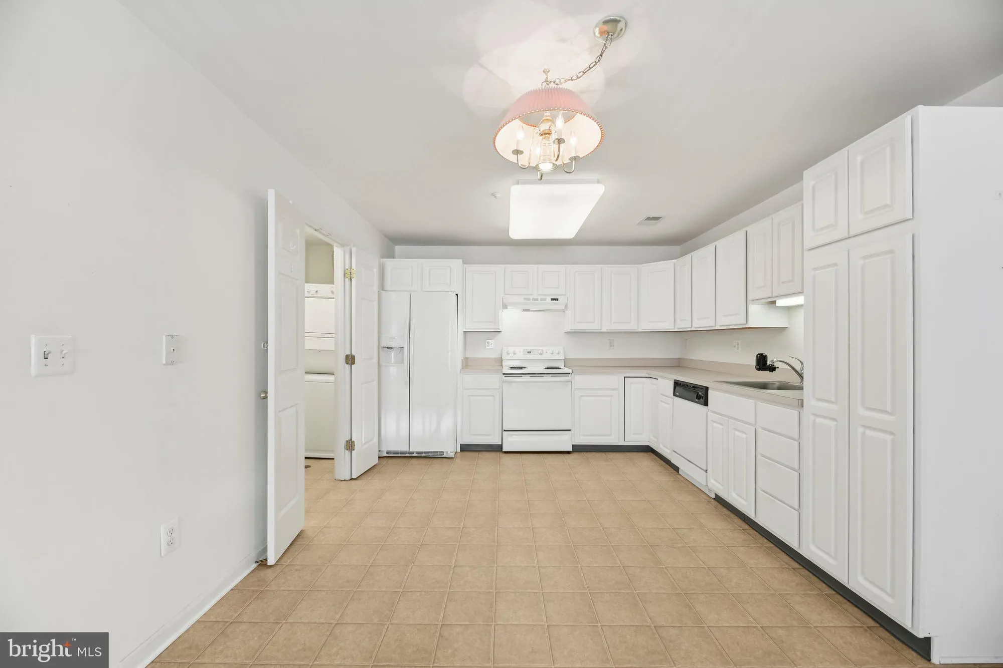 Property Slideshow image 7 of 23 | 2003 rudy serra dr unit 1d, Eldersburg, MD, 21784