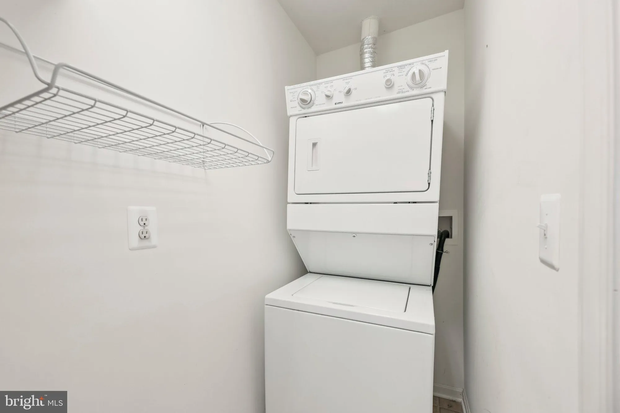 Property Slideshow image 16 of 23 | 2003 rudy serra dr unit 1d, Eldersburg, MD, 21784