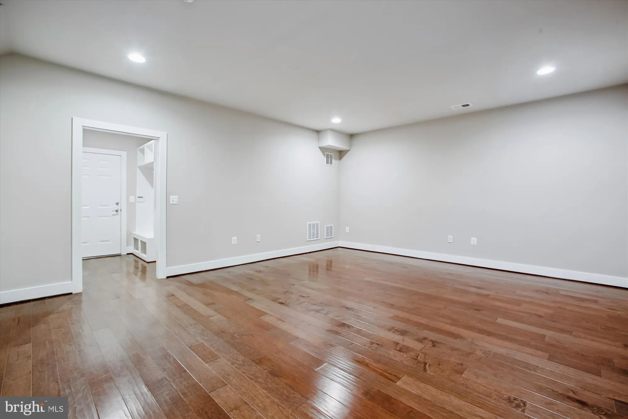 Property Slideshow image 24 of 35 | 7770 belvale dr, Alexandria, VA, 22315