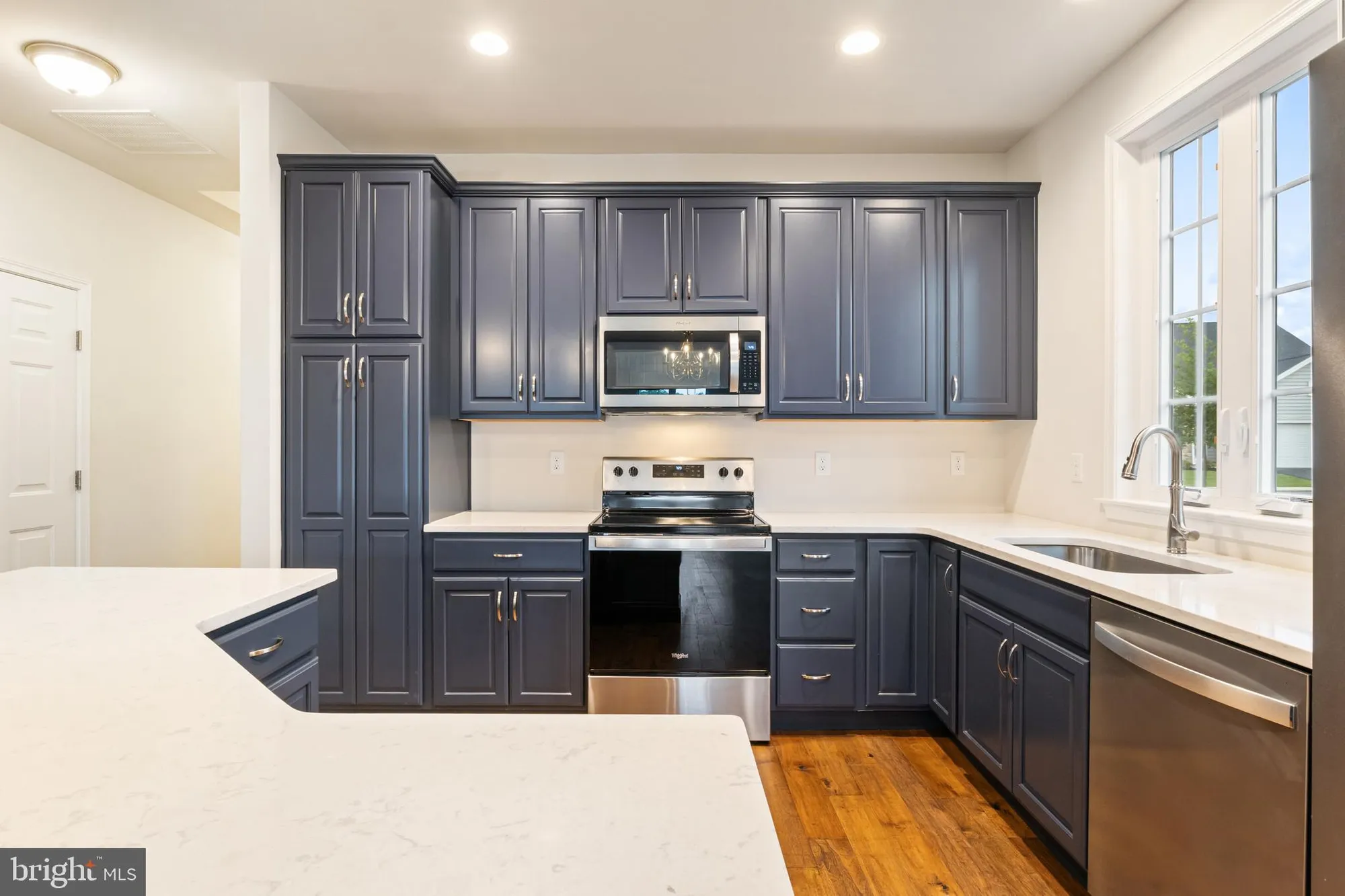 Property Slideshow image 10 of 63 | 113 garrison dr, East Petersburg, PA, 17520