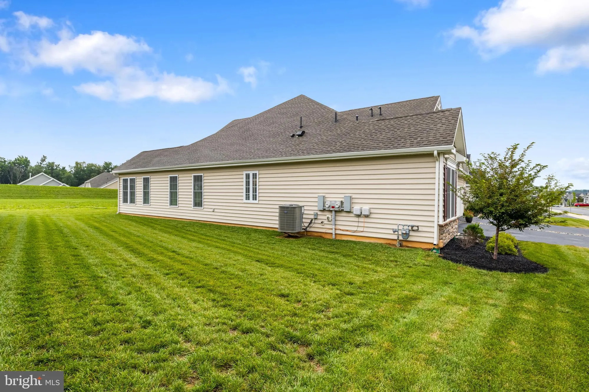 Property Slideshow image 39 of 63 | 113 garrison dr, East Petersburg, PA, 17520