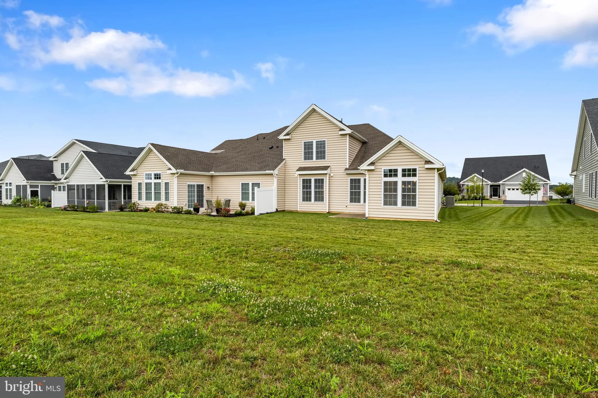 Property Slideshow image 41 of 63 | 113 garrison dr, East Petersburg, PA, 17520