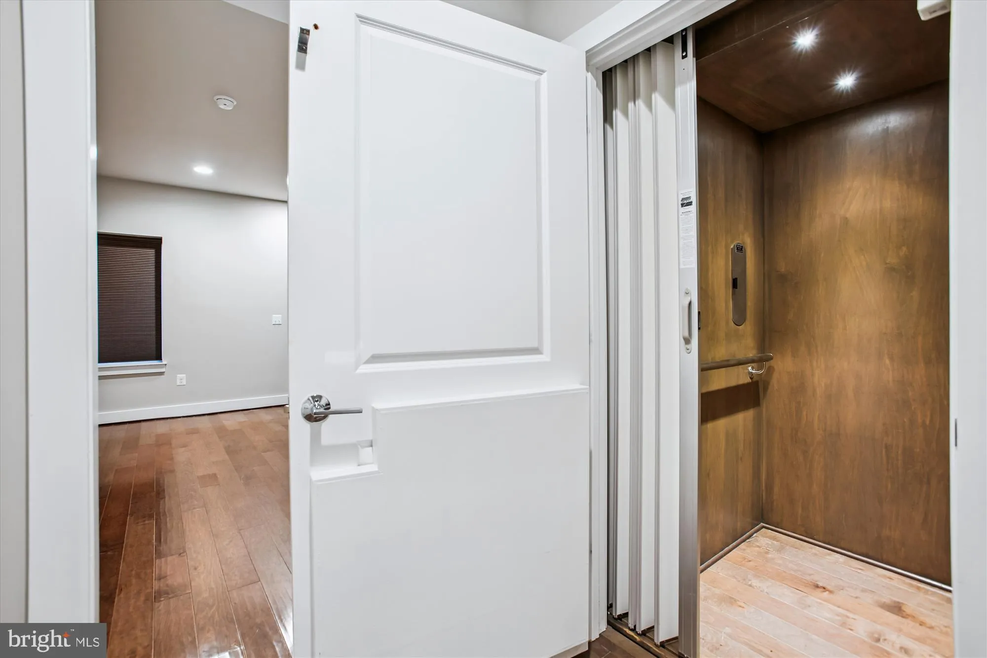 Property Slideshow image 12 of 35 | 7770 belvale dr, Alexandria, VA, 22315