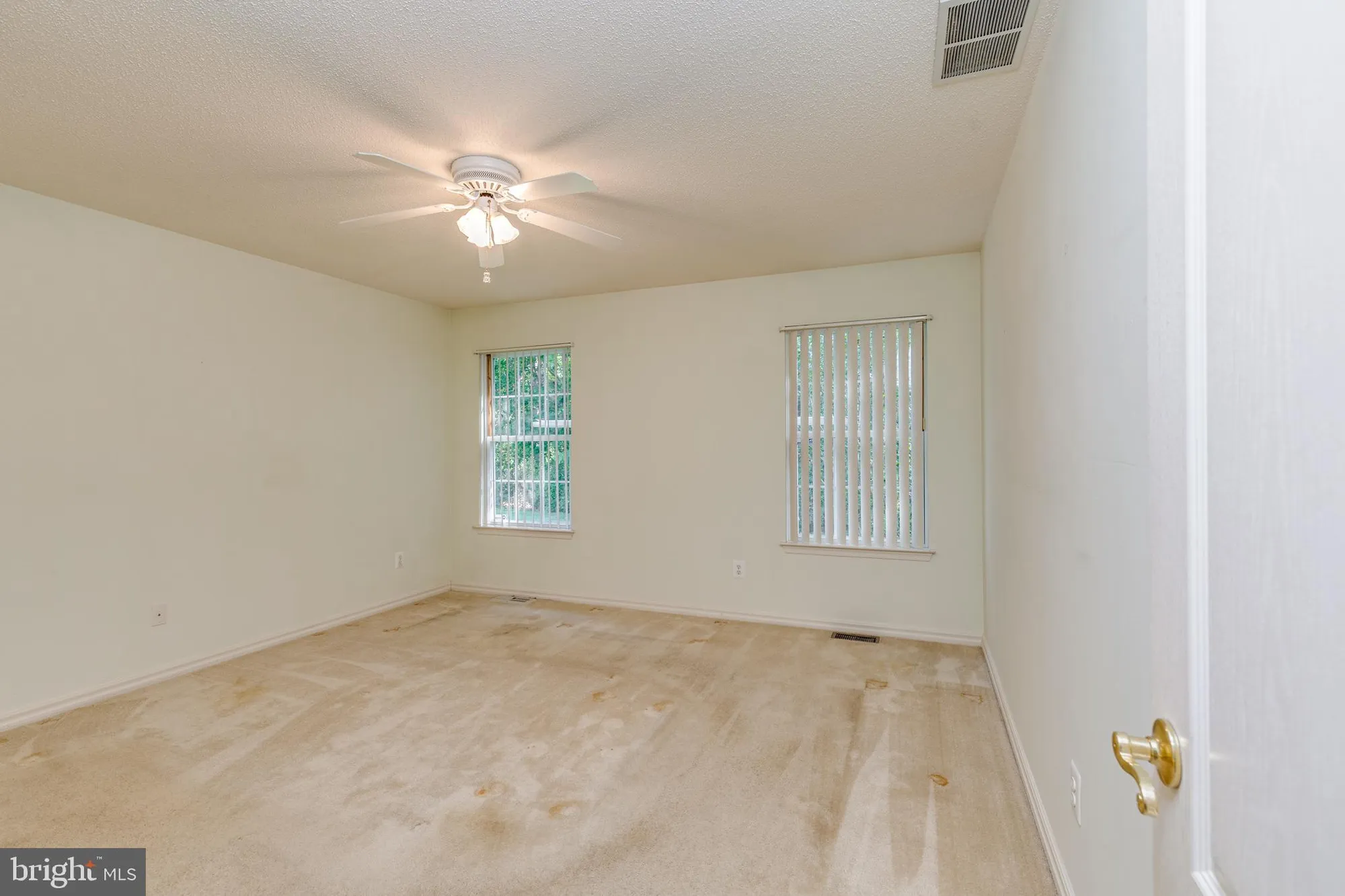 Property Slideshow image 21 of 37 | 382 saint thomas blvd, Williamstown, NJ, 08094