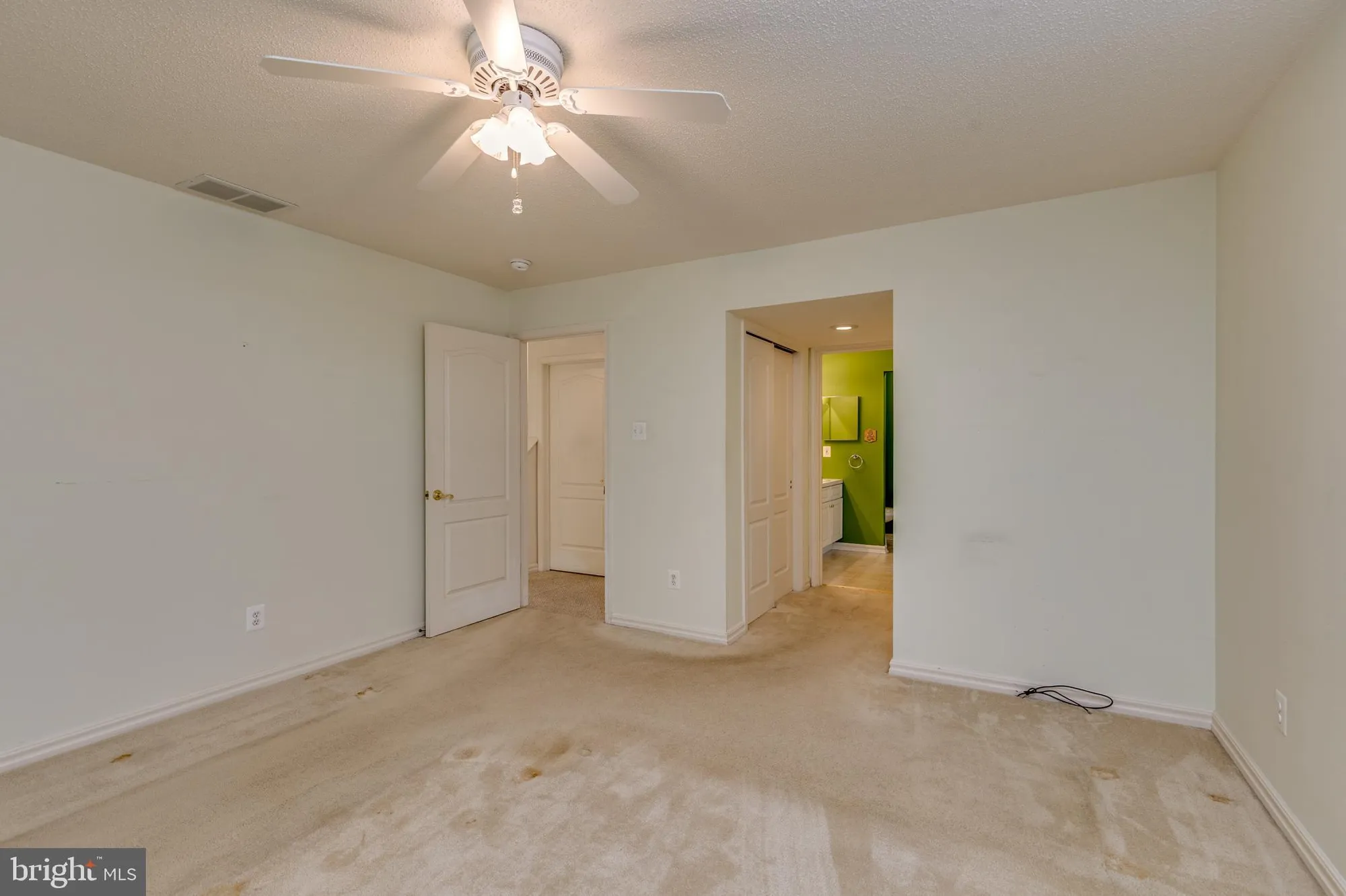 Property Slideshow image 23 of 37 | 382 saint thomas blvd, Williamstown, NJ, 08094