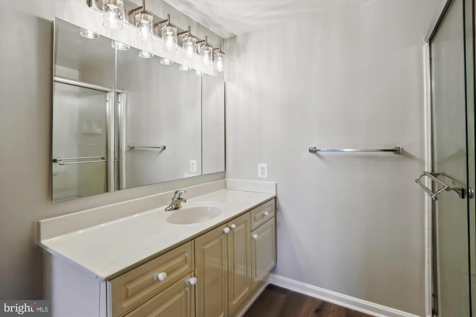 Property Slideshow image 25 of 88 | 3100 n leisure world blvd apt 923, Silver Spring, MD, 20906