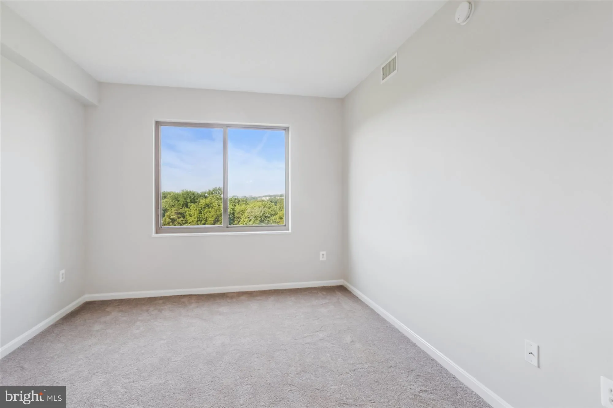 Property Slideshow image 20 of 88 | 3100 n leisure world blvd apt 923, Silver Spring, MD, 20906