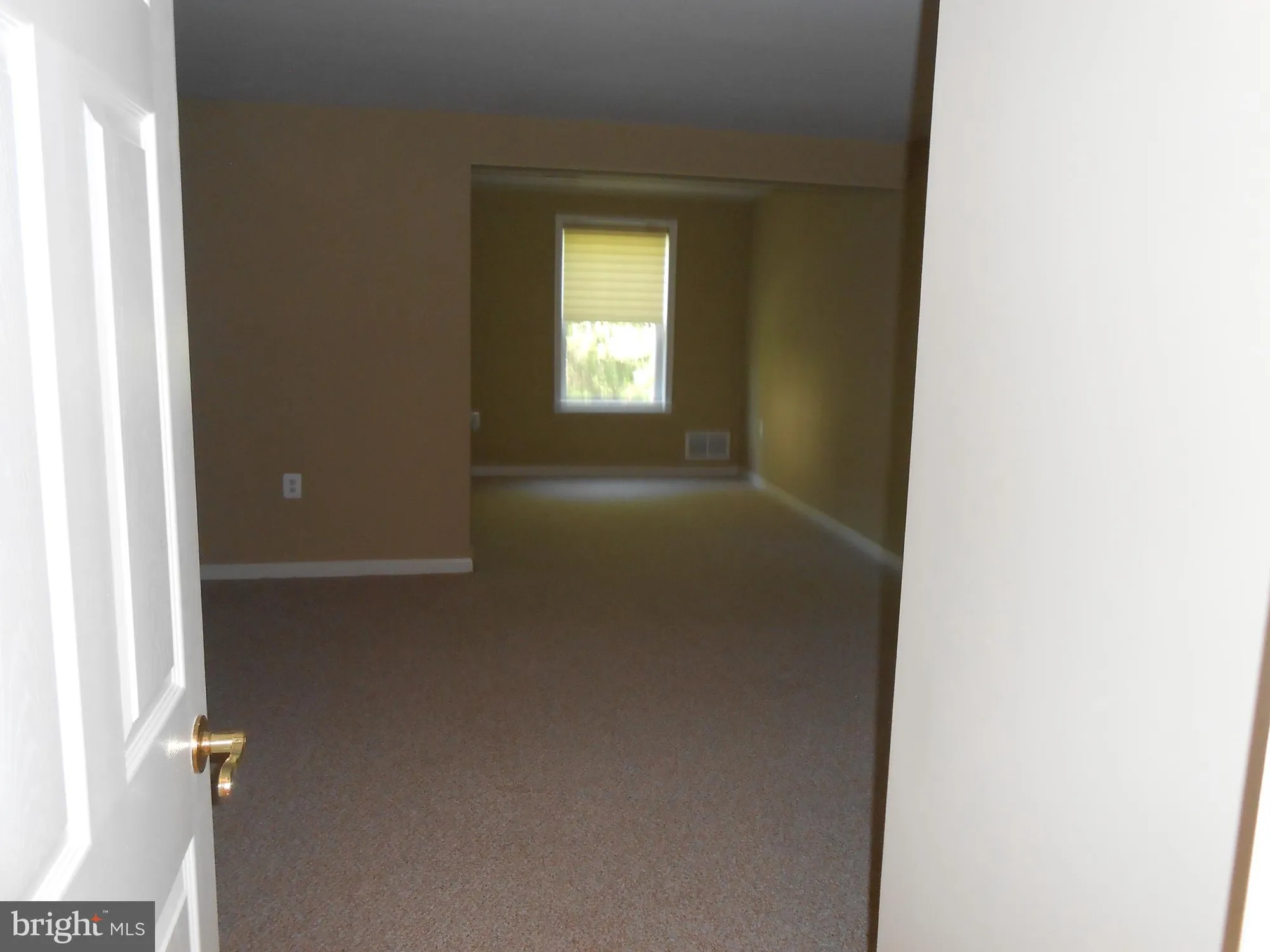 Property Slideshow image 20 of 32 | 286 bridgewater cir, Fredericksburg, VA, 22406