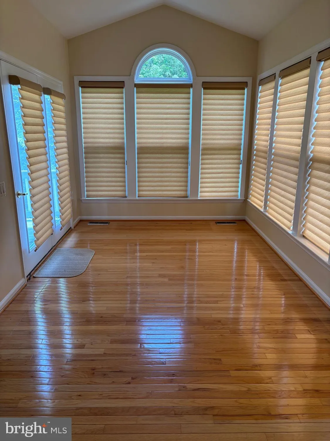 Property Slideshow image 19 of 32 | 286 bridgewater cir, Fredericksburg, VA, 22406