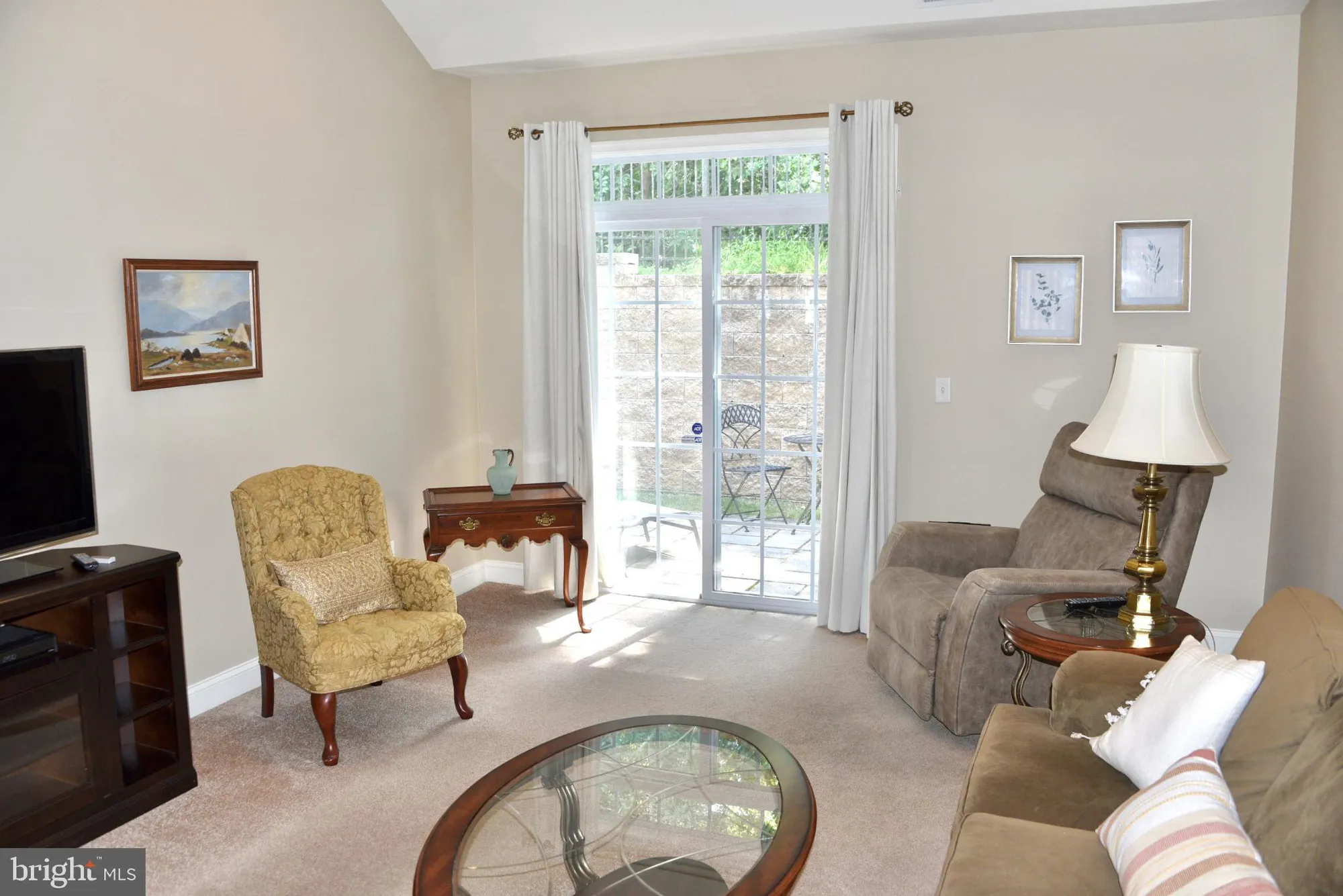 Property Slideshow image 16 of 39 | 214 village dr, Blandon, PA, 19510