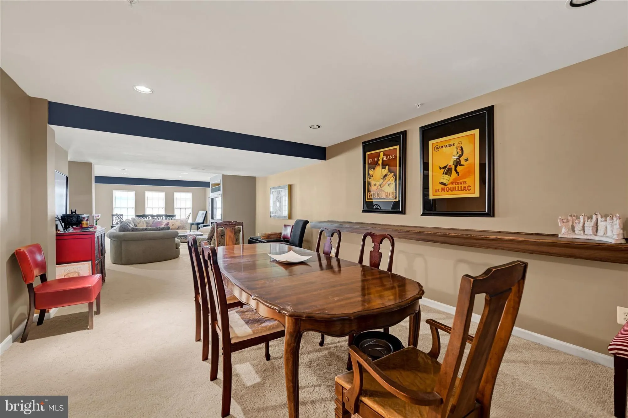 Property Slideshow image 25 of 37 | 8402 prairie rose pl # 8402, Pikesville, MD, 21208
