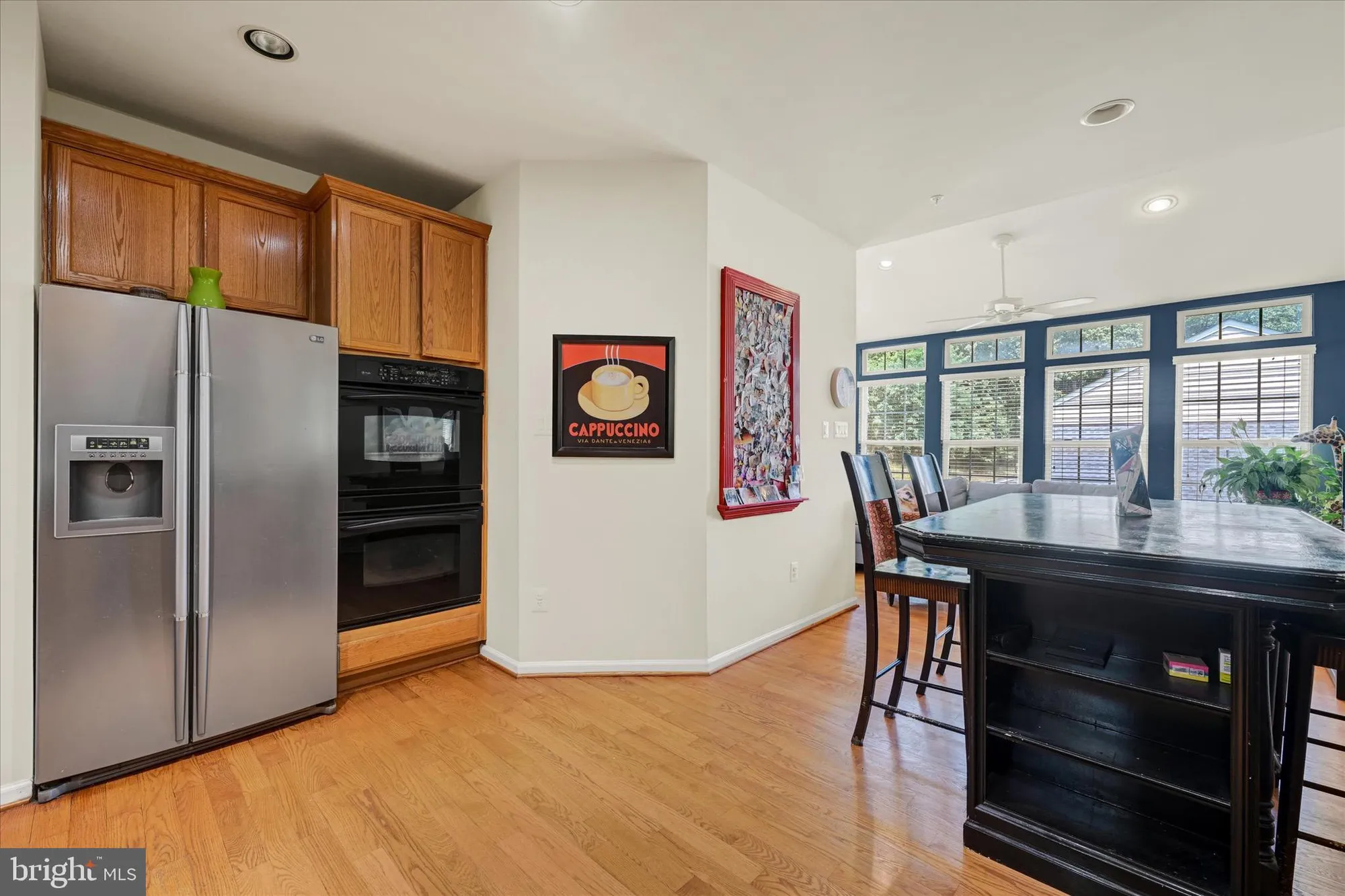 Property Slideshow image 10 of 37 | 8402 prairie rose pl # 8402, Pikesville, MD, 21208