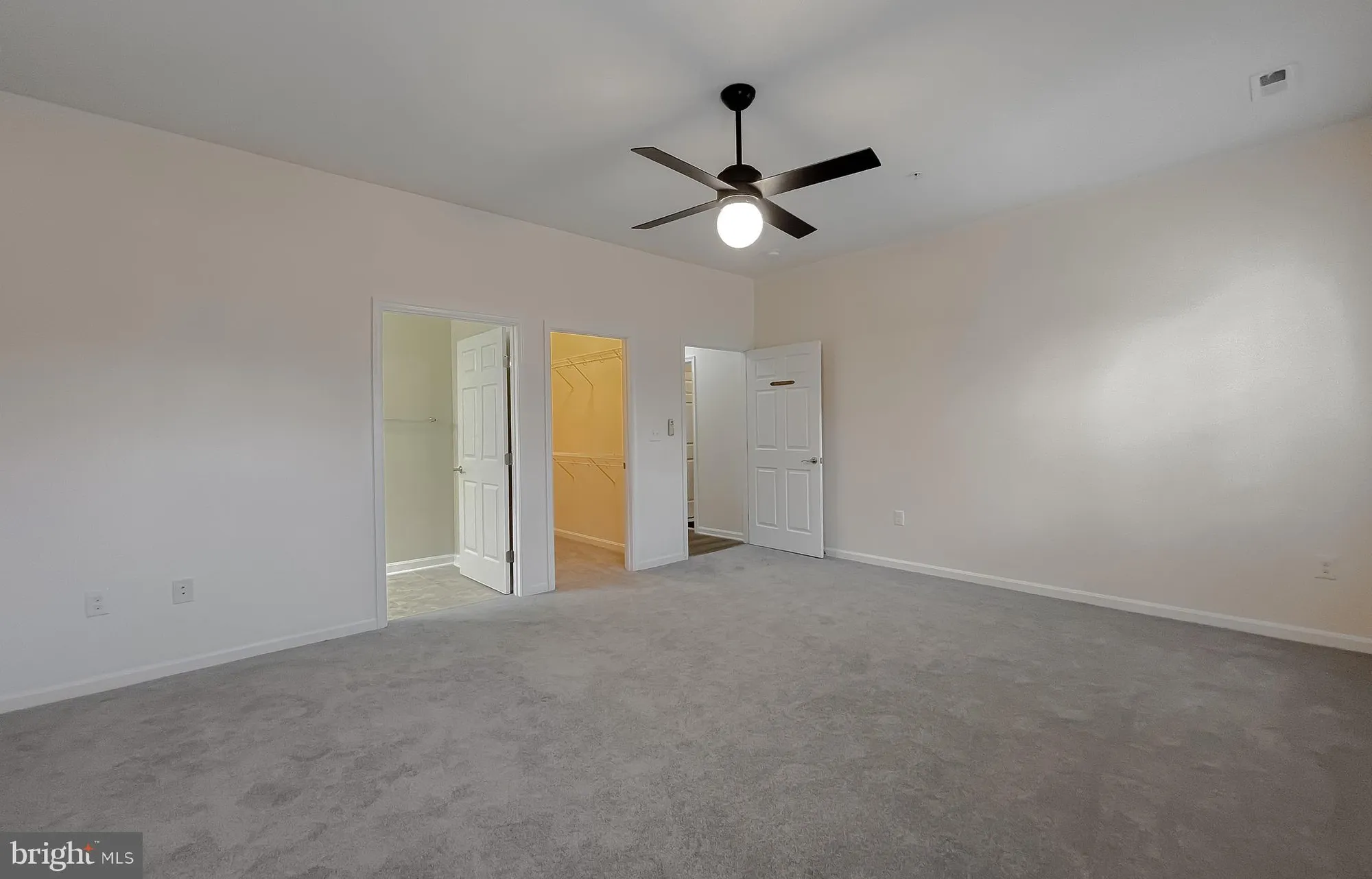 Property Slideshow image 32 of 36 | 44140 outrigger way, California, MD, 20619