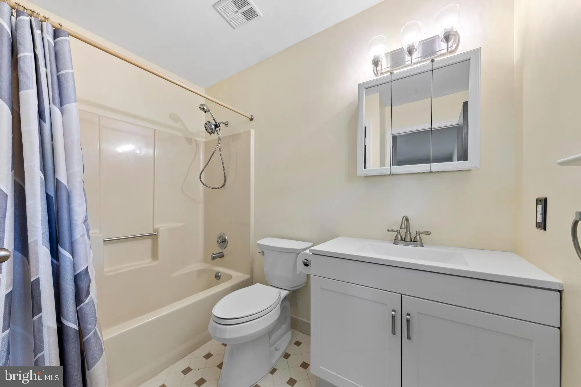 Property Slideshow image 26 of 50 | 261 yorktowne dr, Little Egg Harbor Twp, NJ, 08087