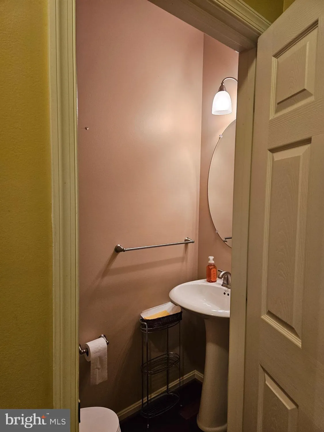 Property Slideshow image 7 of 52 | 228 anita ct, Newark, DE, 19702