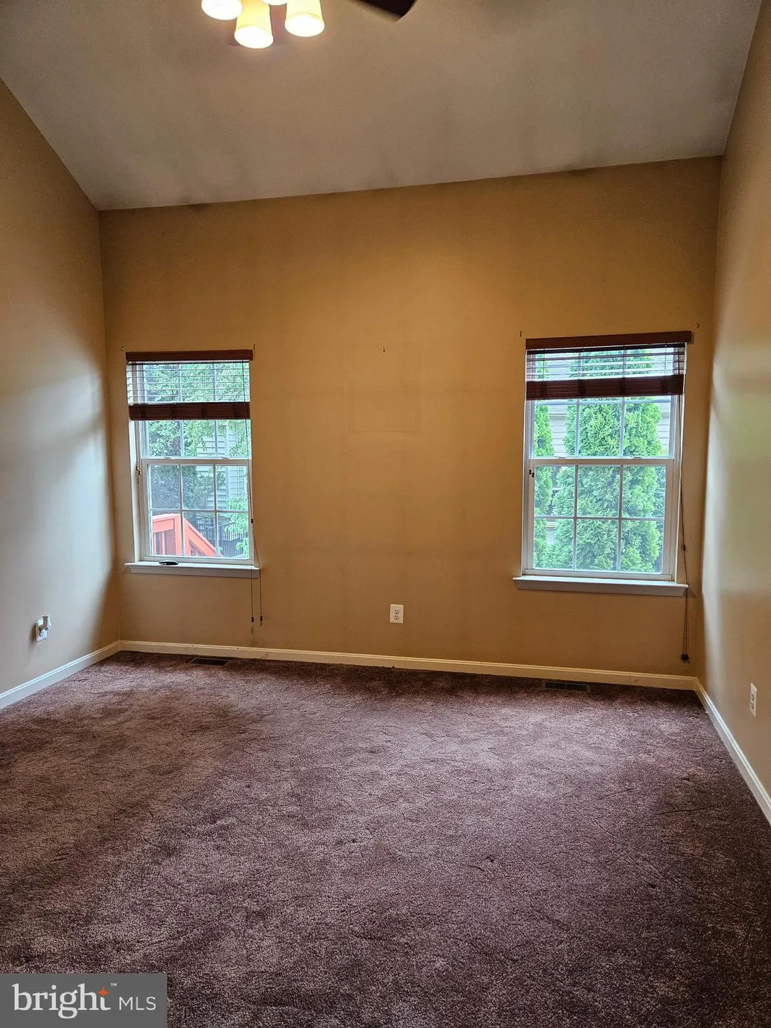 Property Slideshow image 16 of 52 | 228 anita ct, Newark, DE, 19702