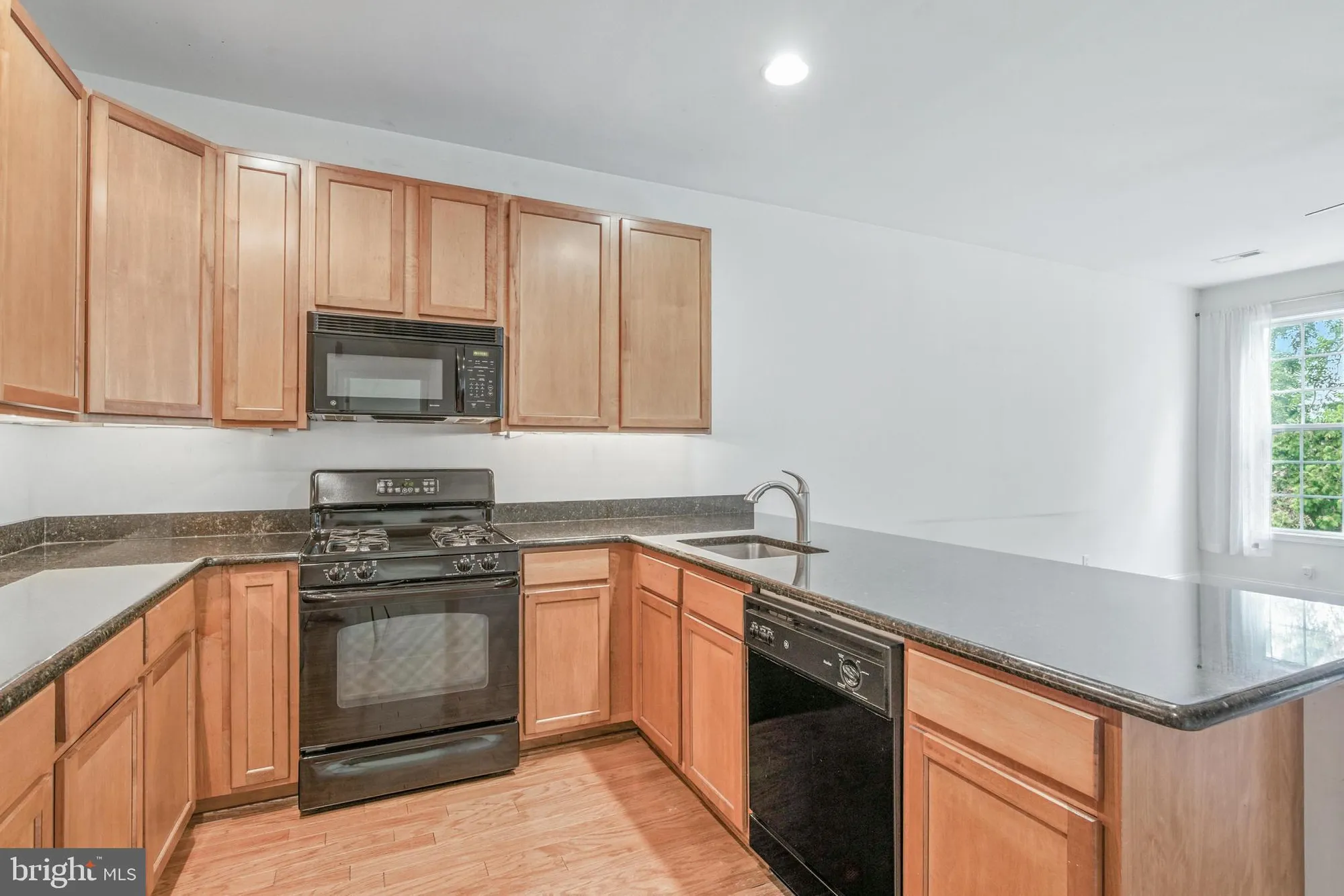 Property Slideshow image 5 of 24 | 2461 merri claude dr, Norristown, PA, 19401