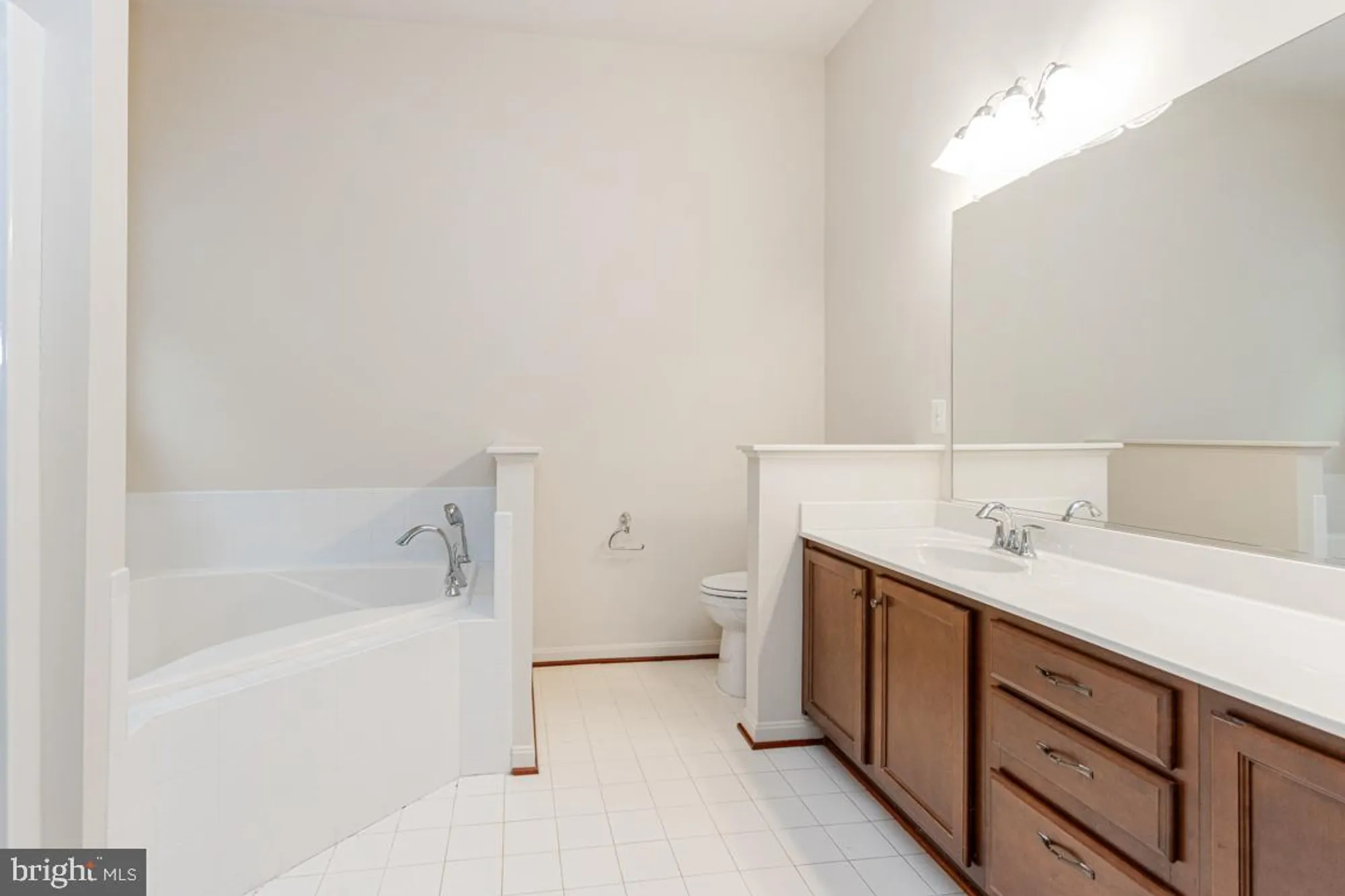 Property Slideshow image 13 of 28 | 12524 regiment ln, Fredericksburg, VA, 22407