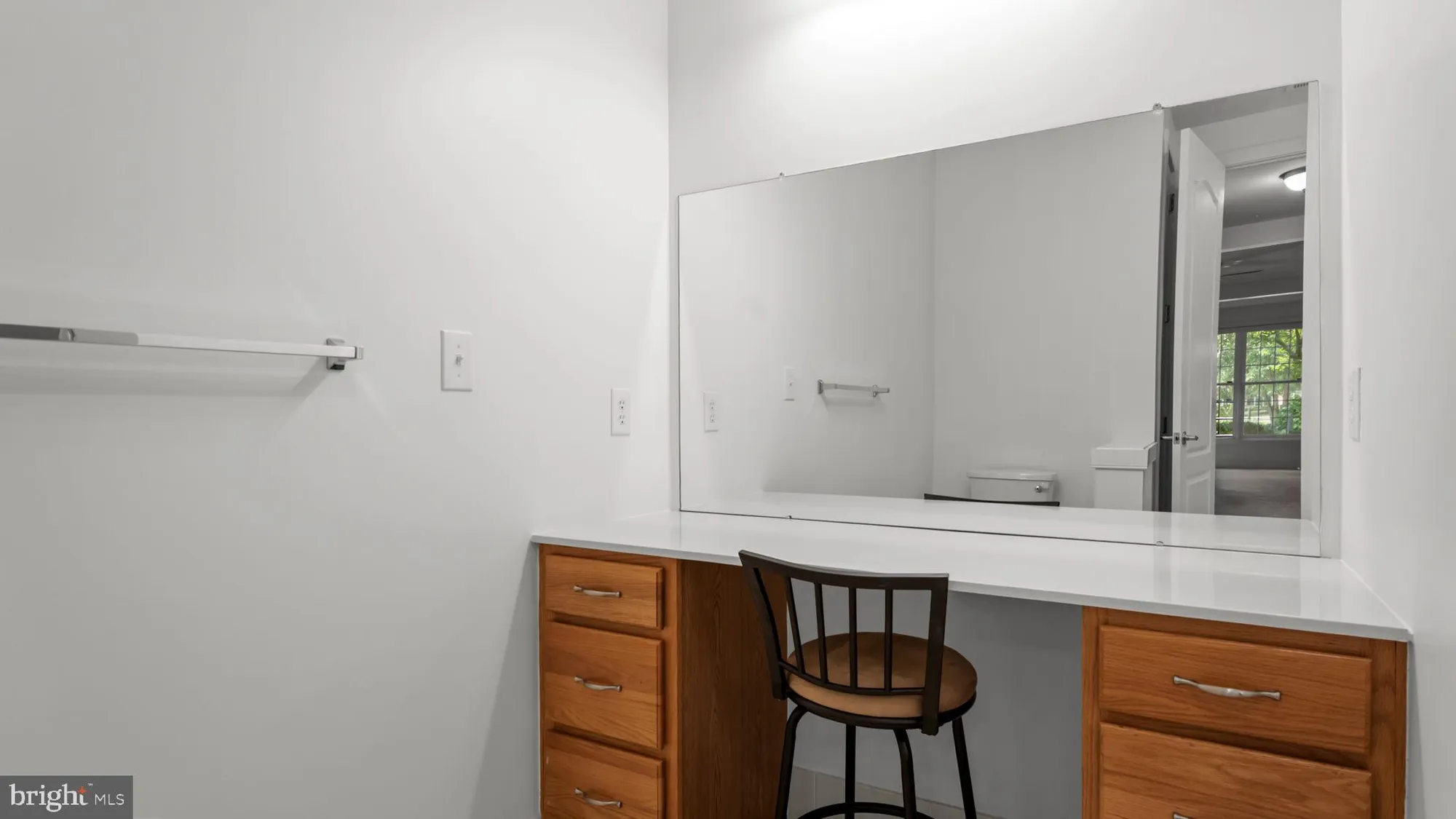 Property Slideshow image 21 of 29 | 2102 meridian blvd, Warrington, PA, 18976