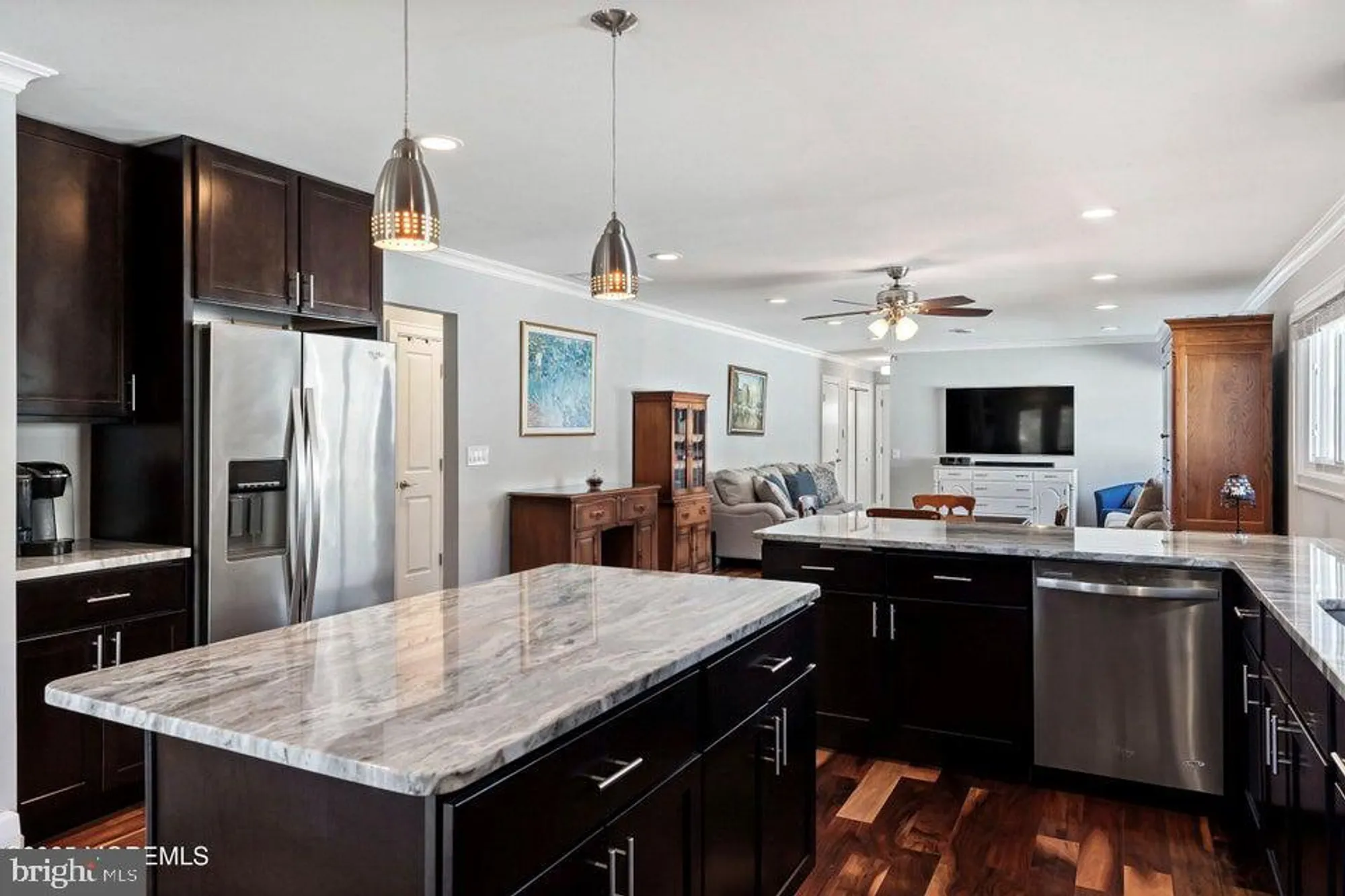 Property Slideshow image 15 of 42 | 15 aztec ct, Toms River, NJ, 08757