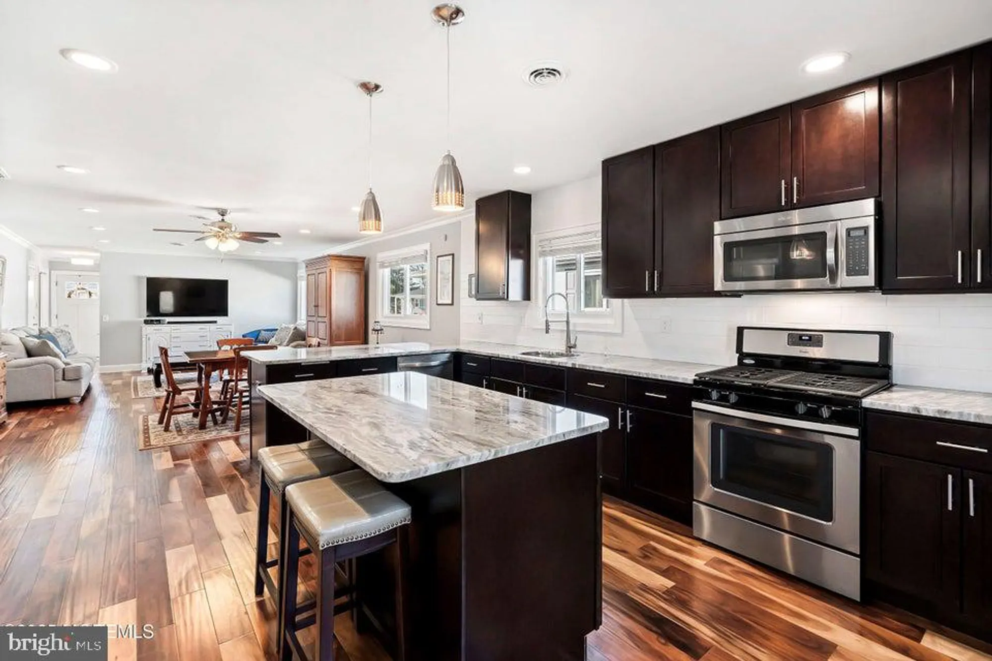 Property Slideshow image 16 of 42 | 15 aztec ct, Toms River, NJ, 08757