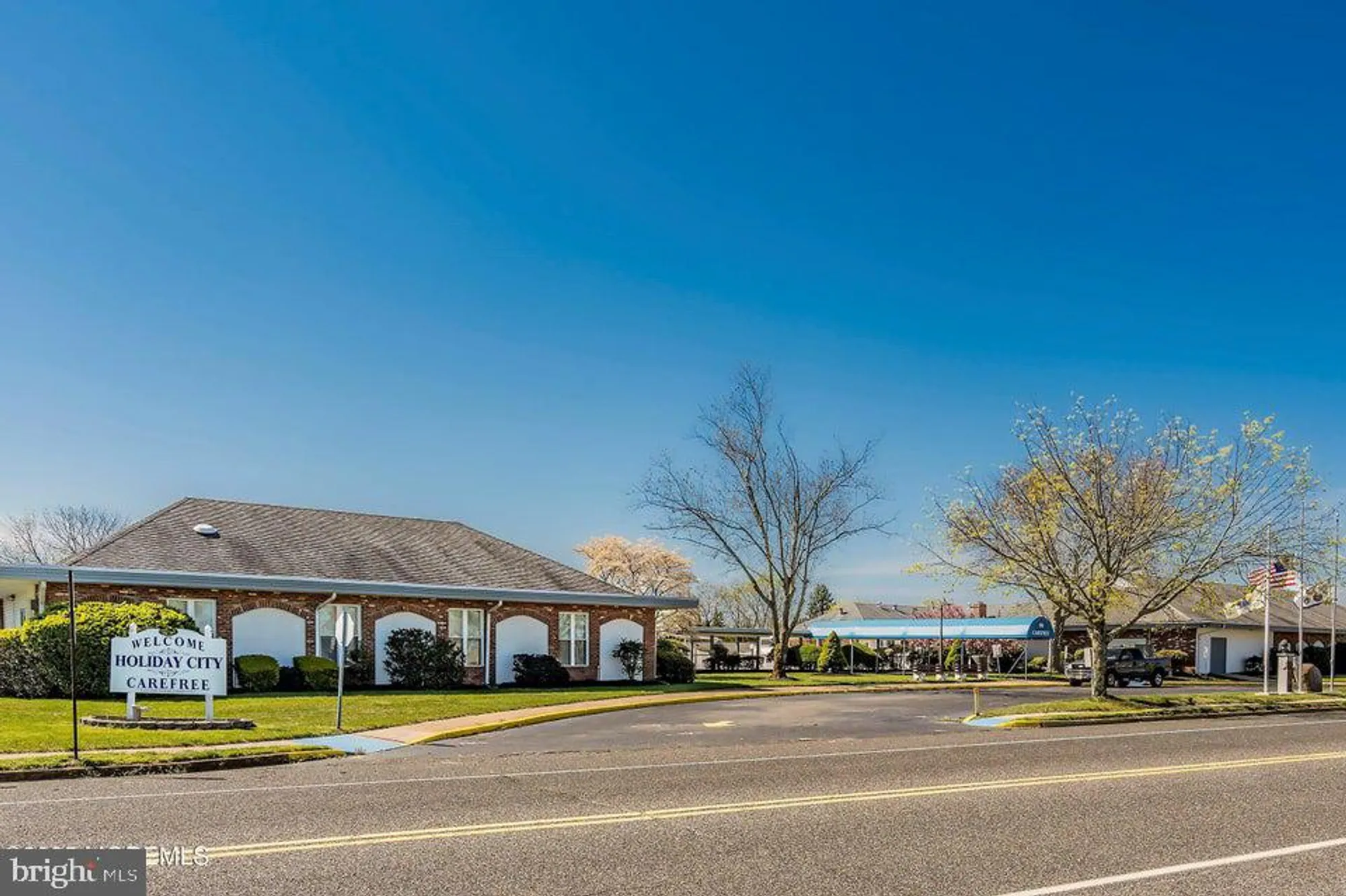 Property Slideshow image 32 of 42 | 15 aztec ct, Toms River, NJ, 08757