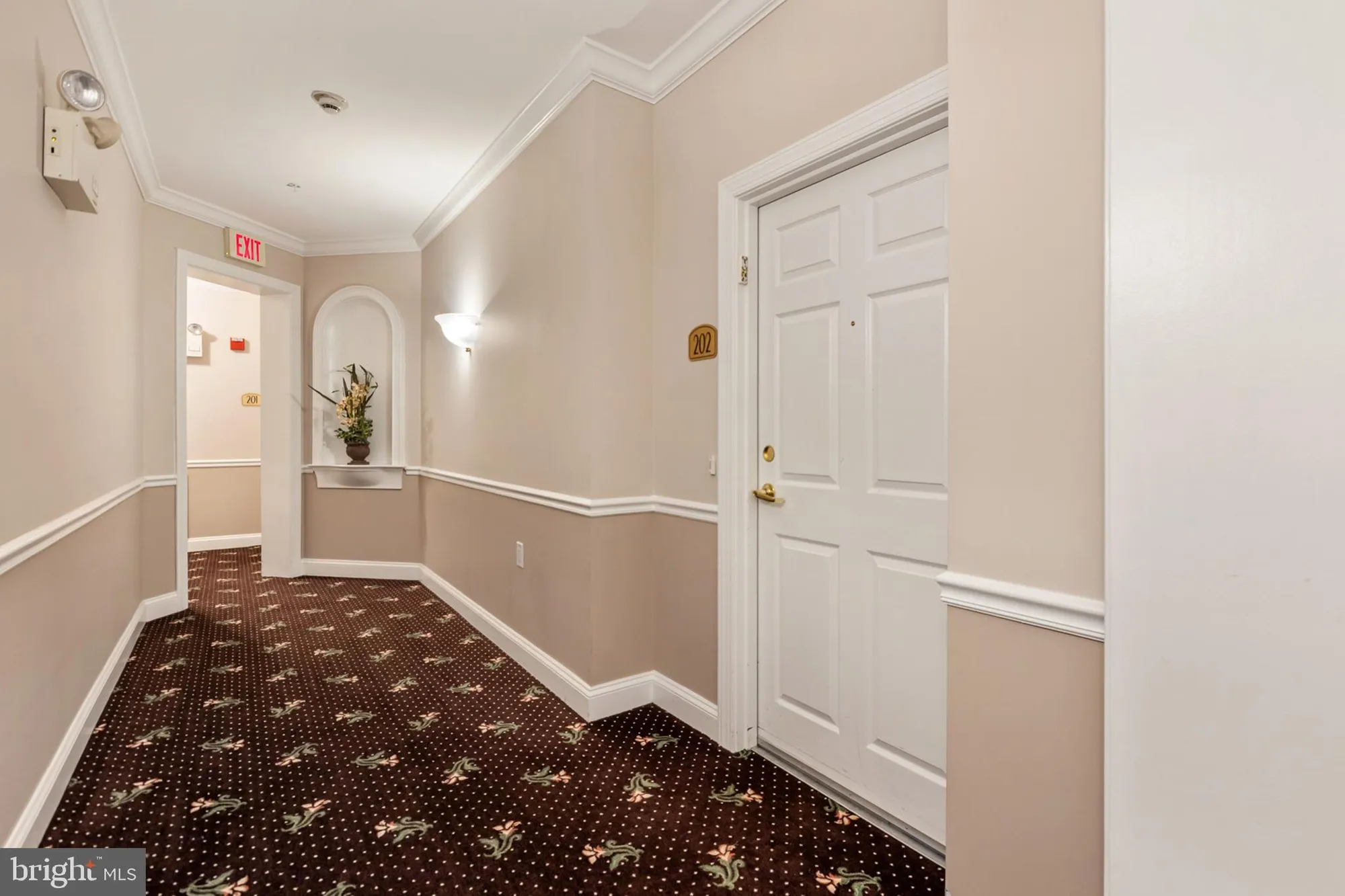 Property Slideshow image 31 of 56 | 2 falcon dr 202, Holland, PA, 18966