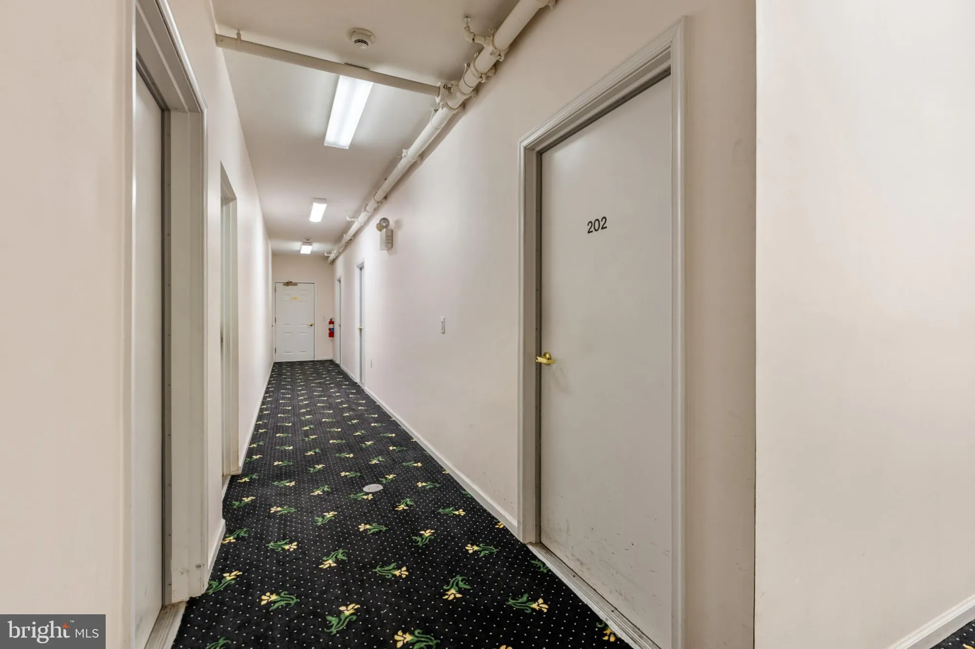 Property Slideshow image 38 of 56 | 2 falcon dr 202, Holland, PA, 18966