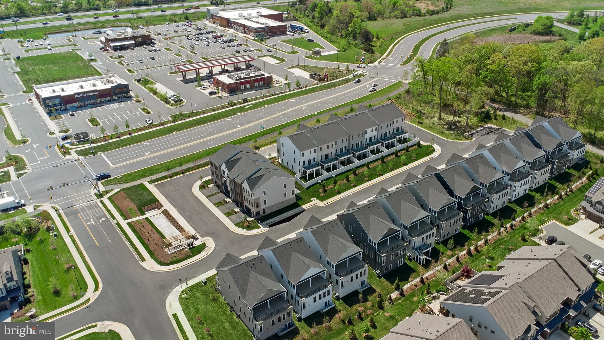 Property Slideshow image 41 of 49 | 44506 lowestoft sq, Ashburn, VA, 20147