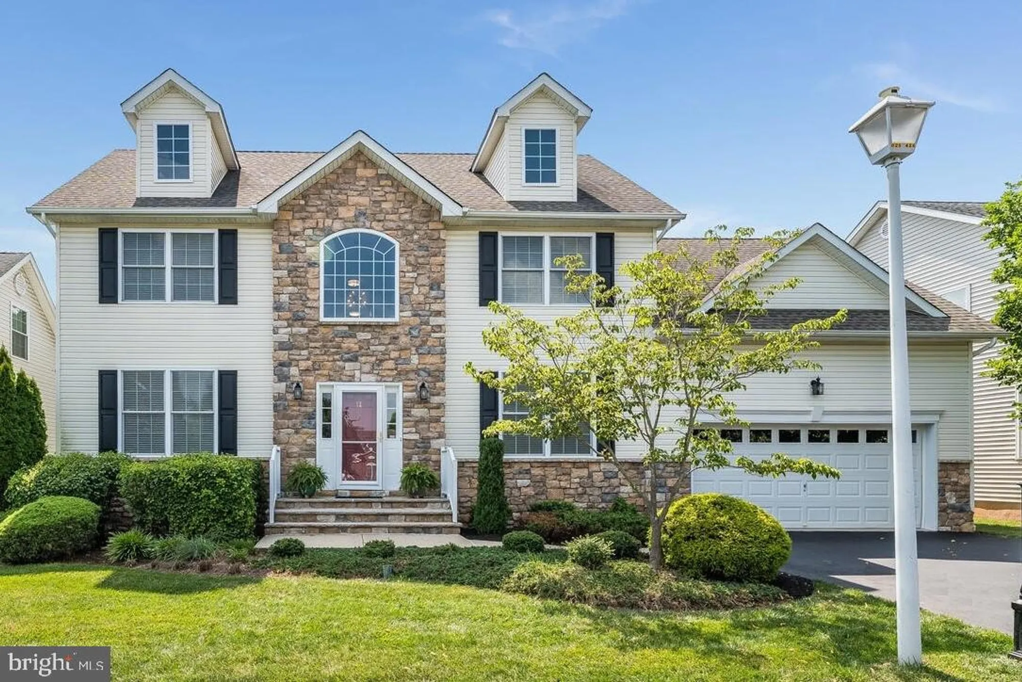 Property Slideshow image 1 of 29 | 12 higgins ct, Flemington, NJ, 08822